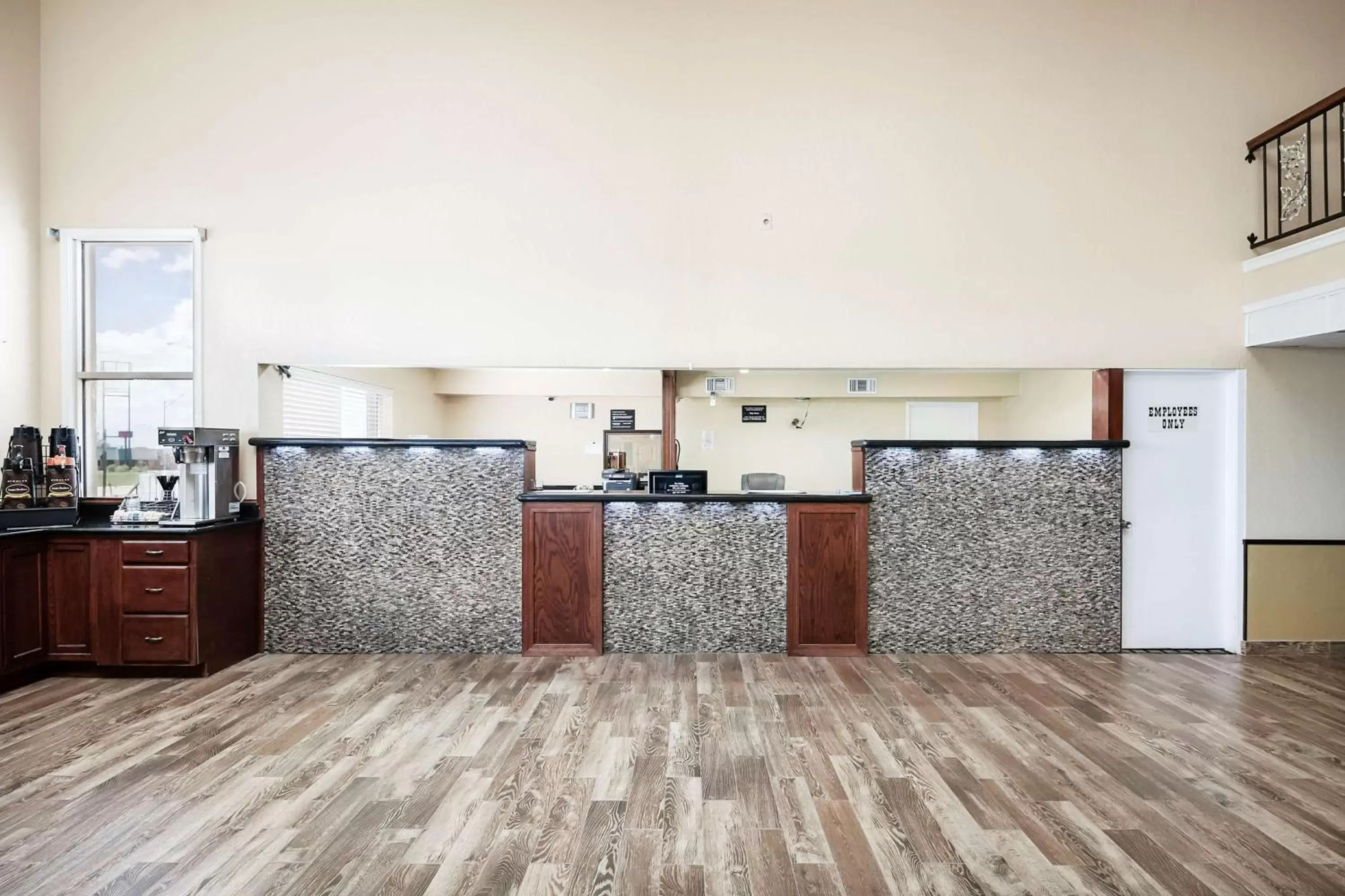 Lobby or reception in Super 8 by Wyndham Elk City Lobby or reception in Super 8 by Wyndham Elk City