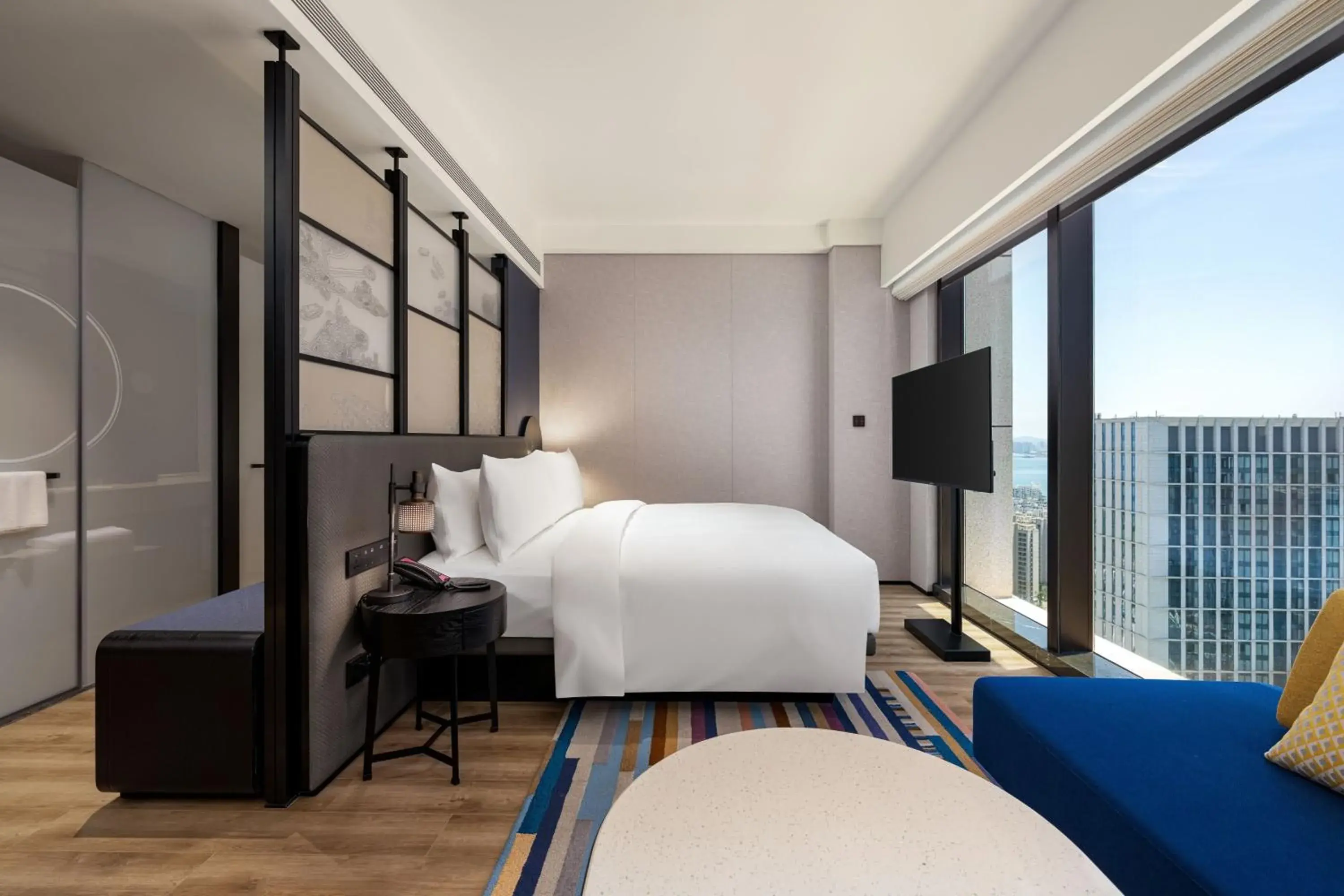 Bedroom in Aloft Yantai