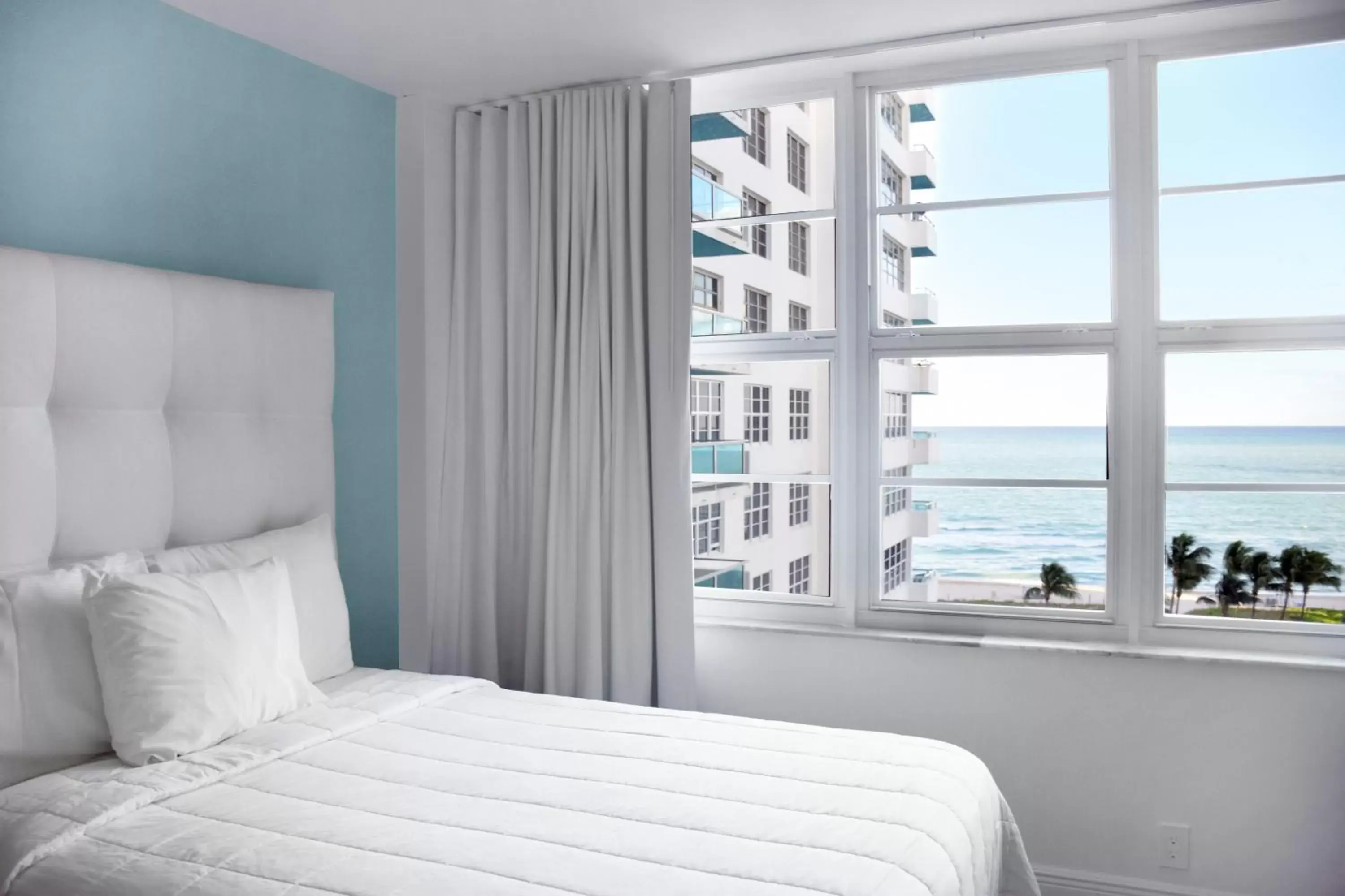 Bedroom in Seacoast Suites on Miami Beach