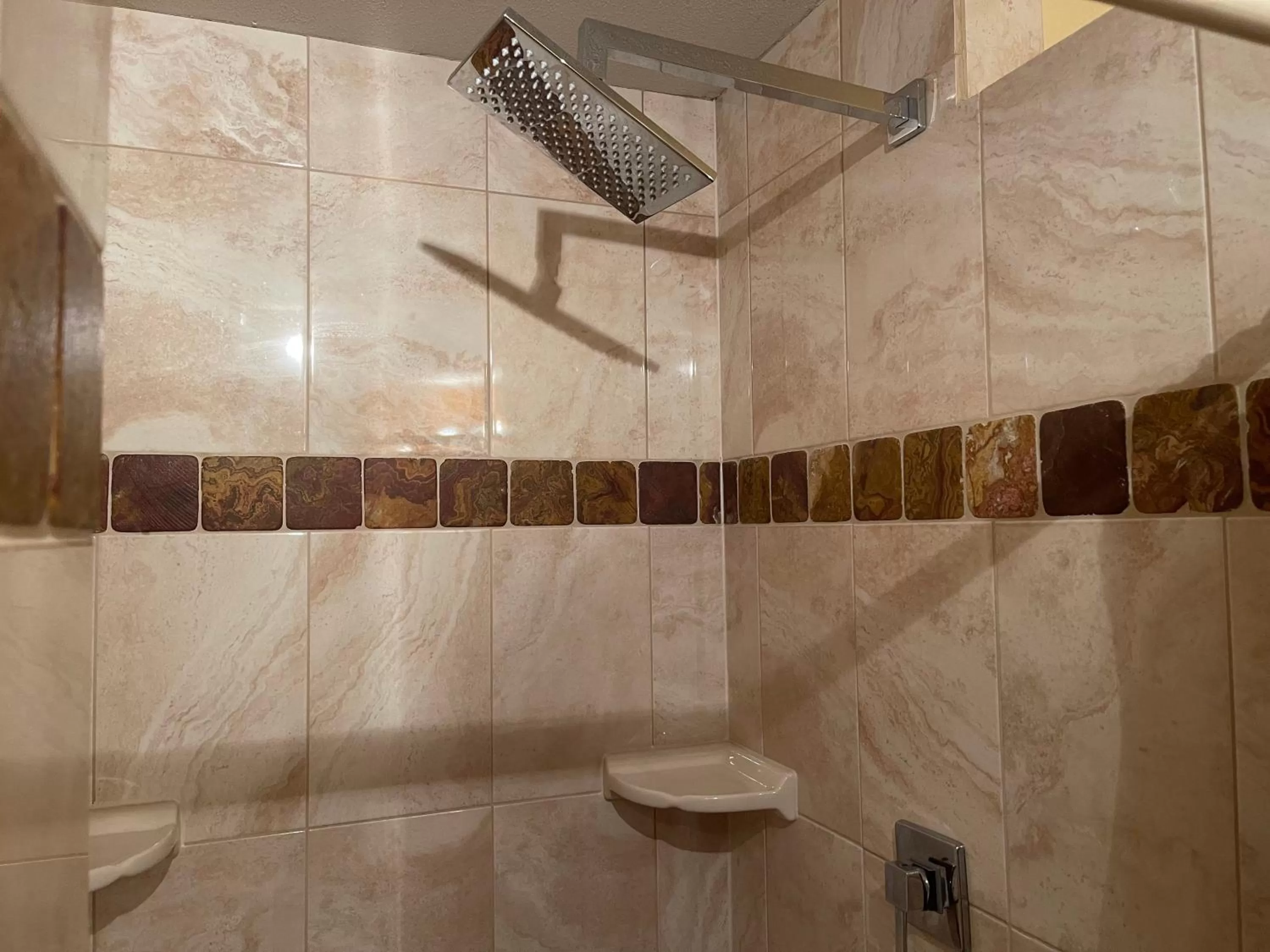 Bathroom in Pikes Peak Inn