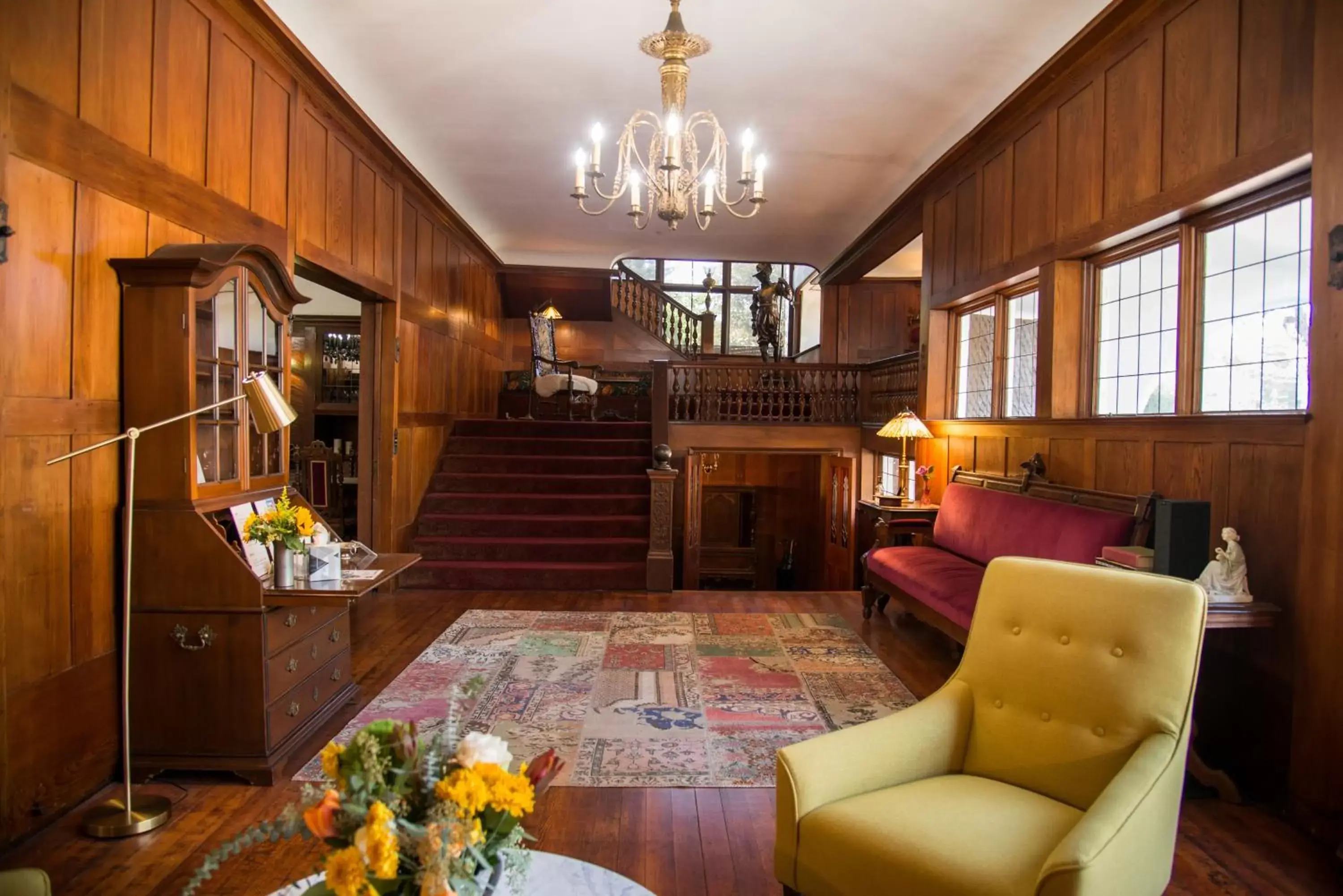 Seating Area in Cedar Gables Inn