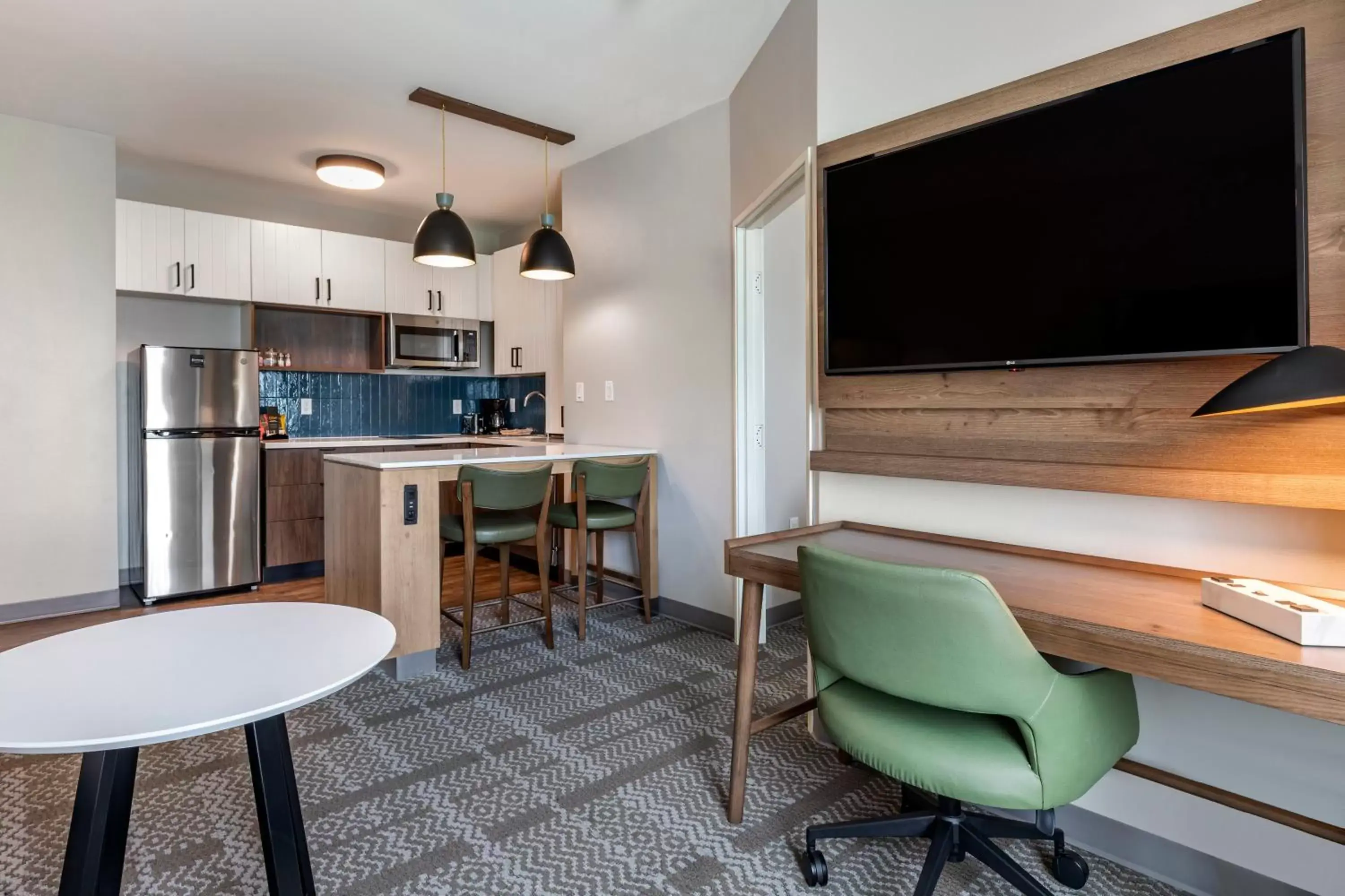 One-Bedroom Queen Suite - Hearing Accessible - Non-Smoking in Staybridge Suites Grand Prairie Near Epic Central by IHG One-Bedroom Queen Suite - Hearing Accessible - Non-Smoking in Staybridge Suites Grand Prairie Near Epic Central by IHG