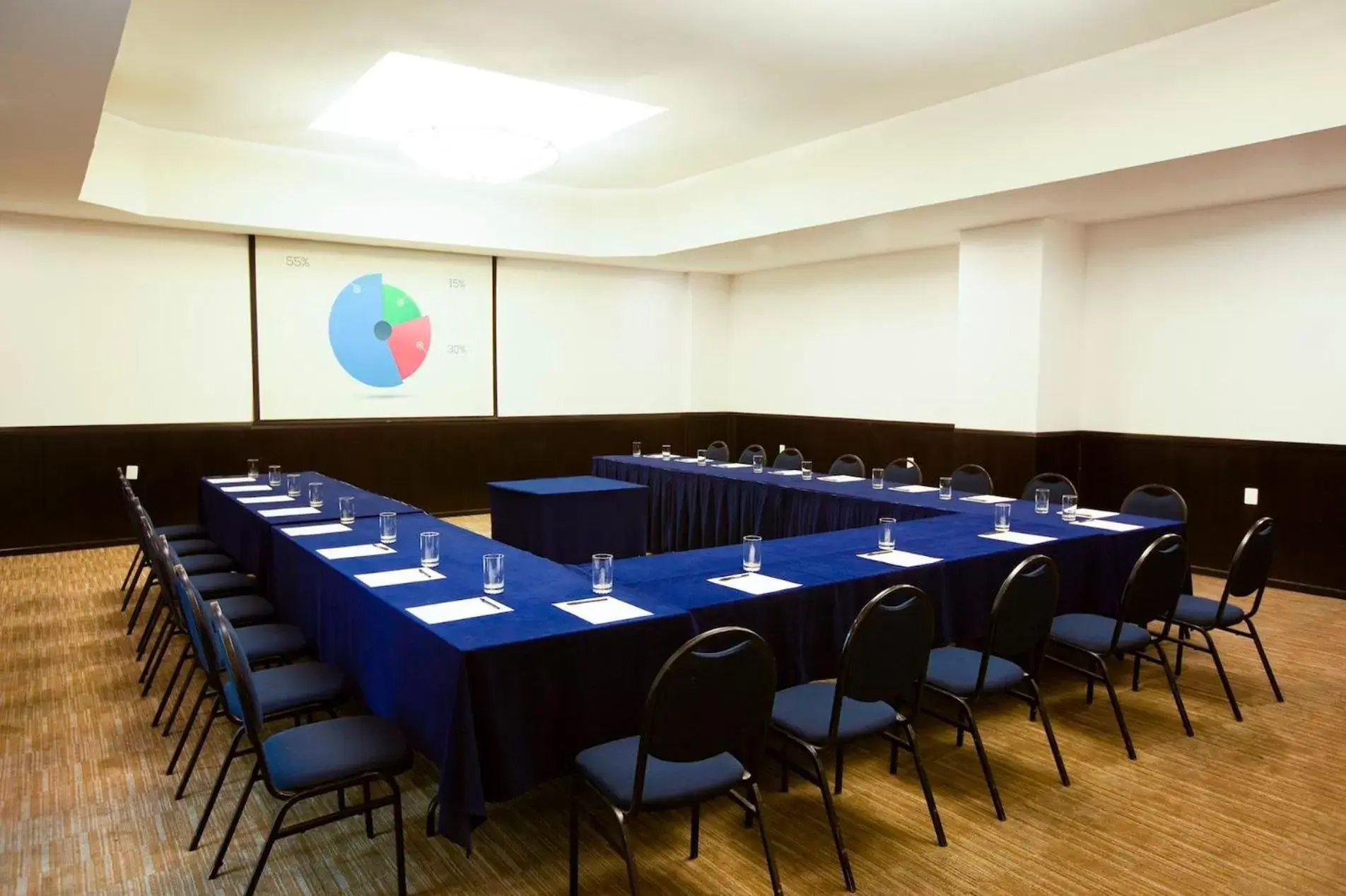 Meeting/conference room in Fiesta Inn Naucalpan