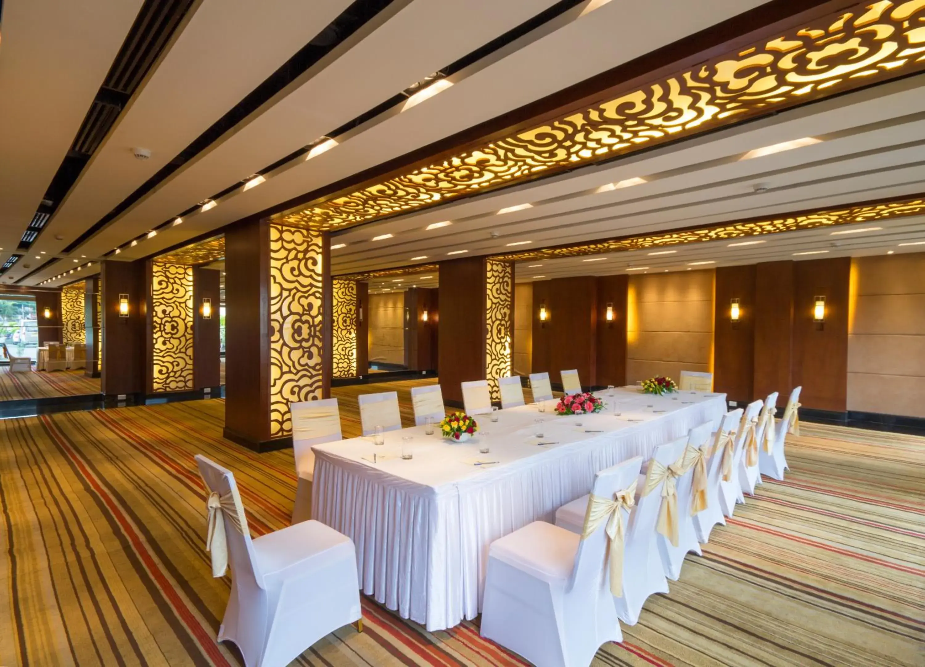 Banquet/Function facilities, Banquet Facilities in Dolphin Hotel