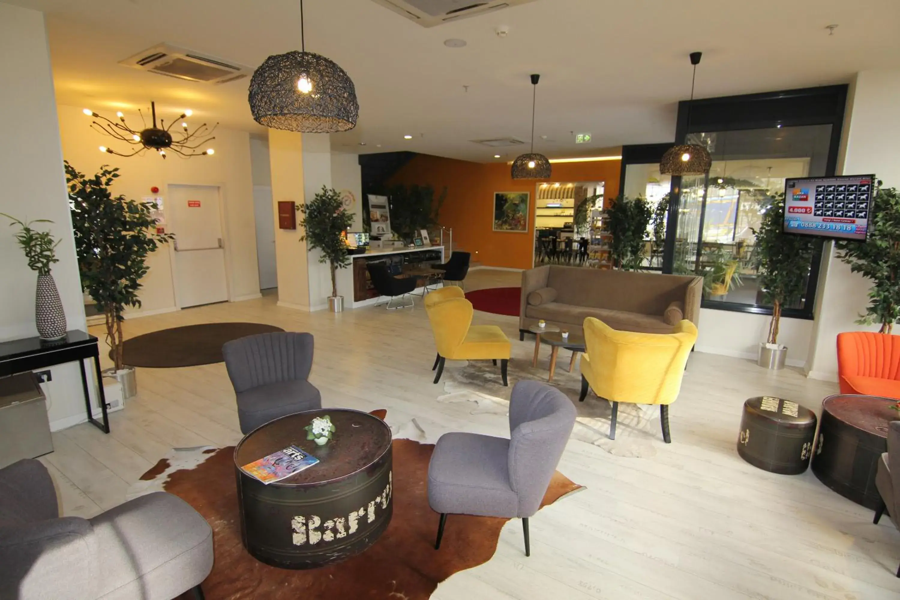 Facade/entrance in Tempo Fair Suites Facade/entrance in Tempo Fair Suites