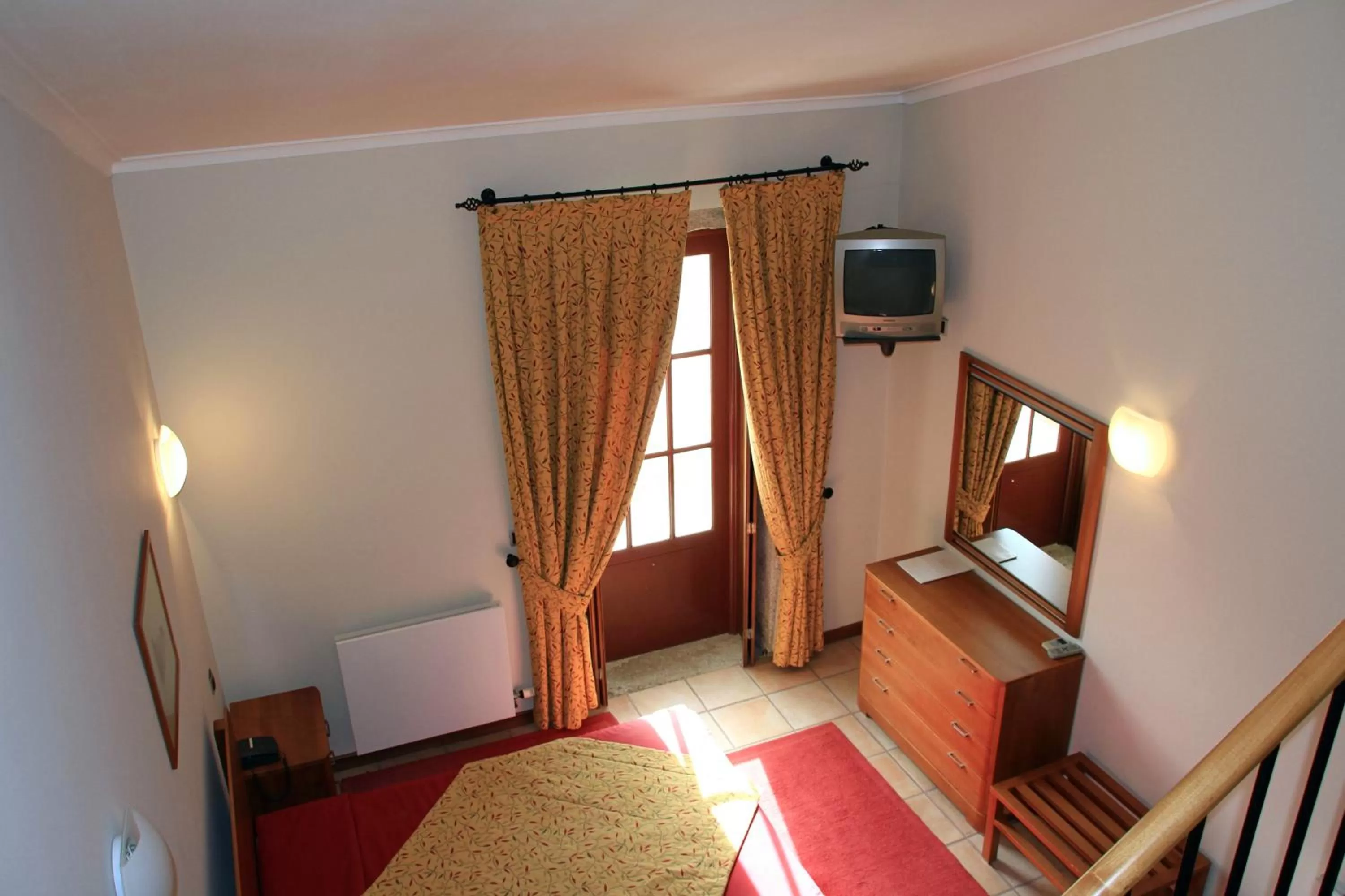 Photo of the whole room, Bed in Hotel Rural Quinta de Sao Sebastiao