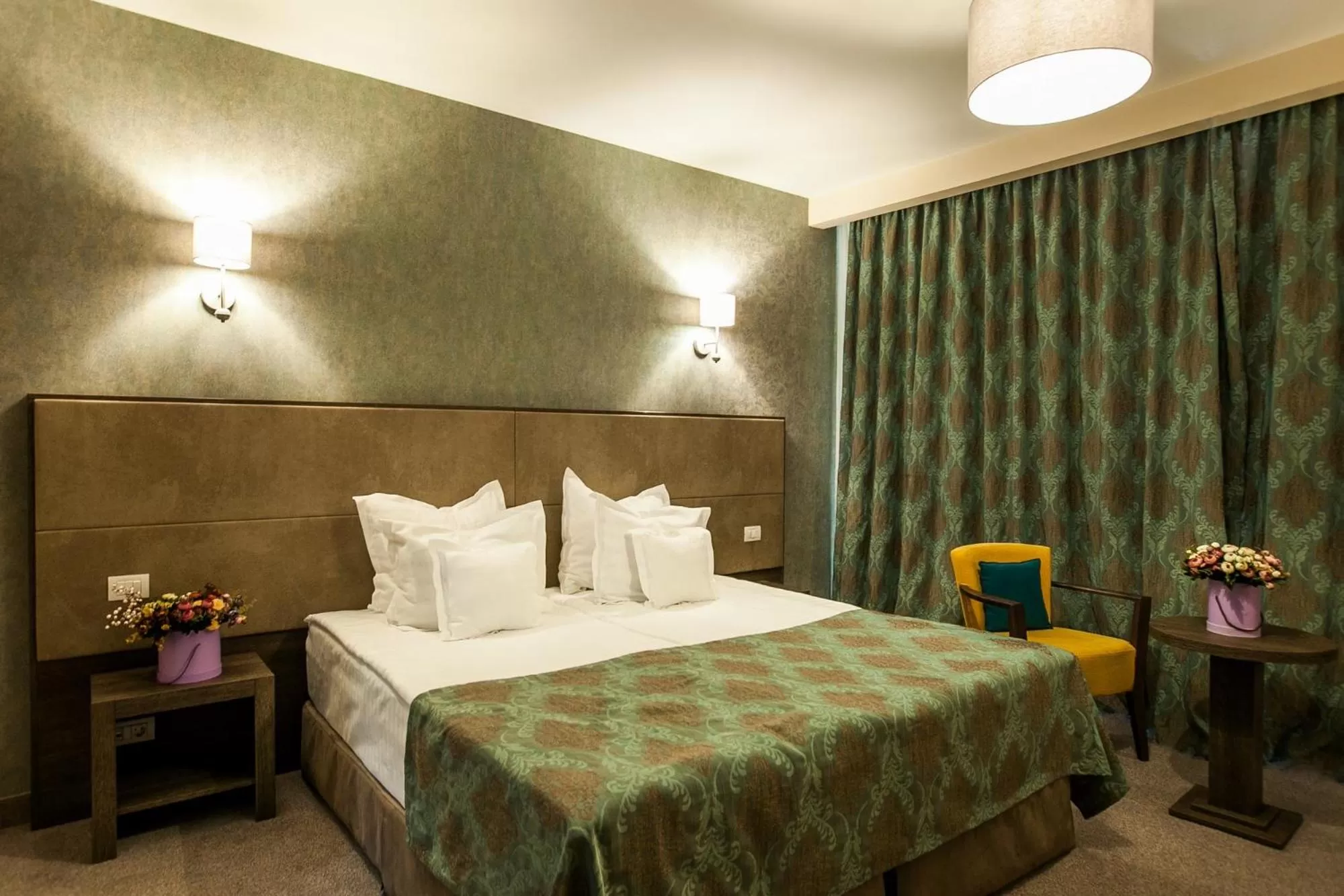 Bed in Victoria Bulevard Hotel