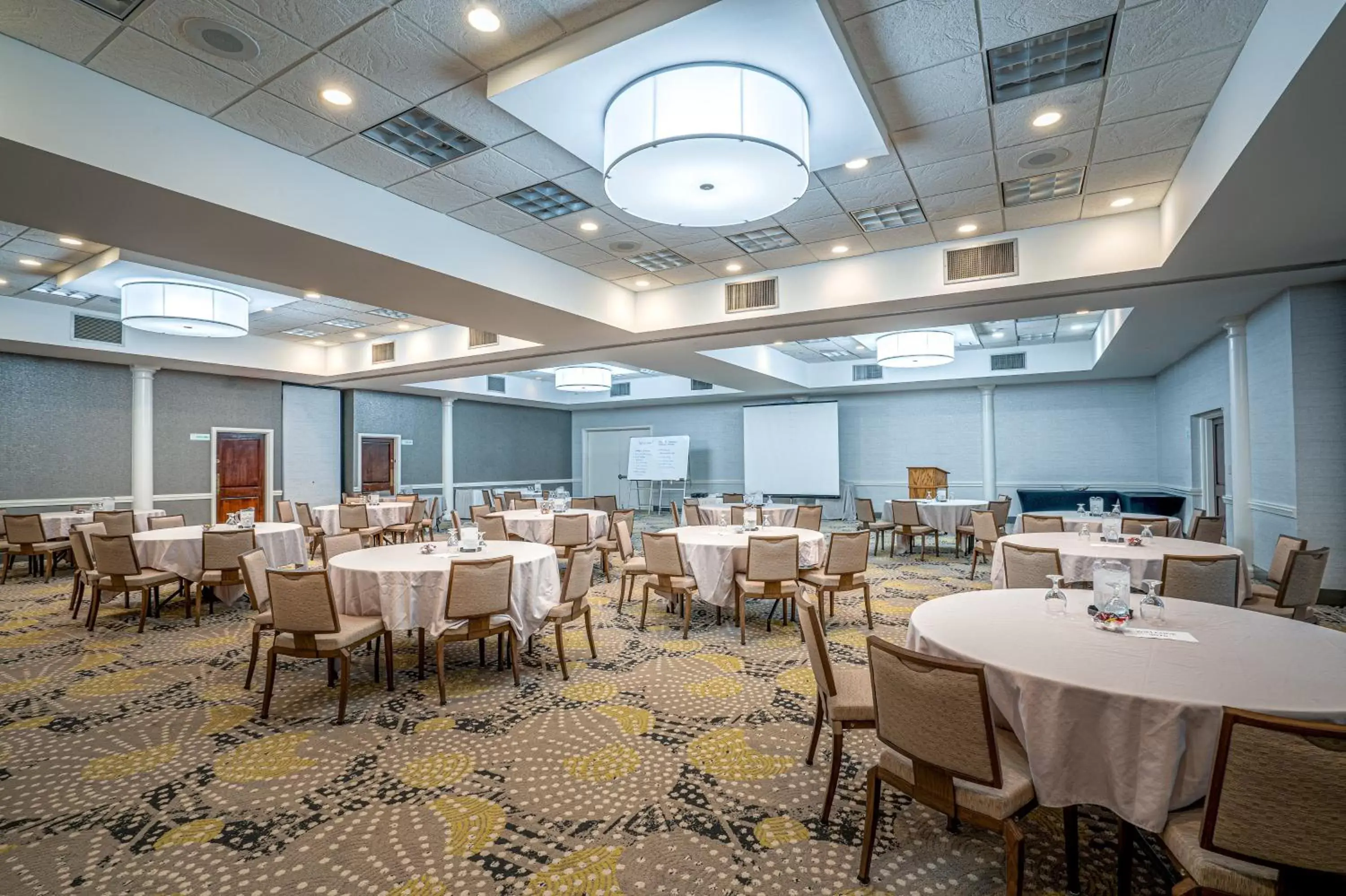 Banquet/Function facilities, Restaurant/Places to Eat in Holiday Inn Huntsville - Research Park, an IHG Hotel