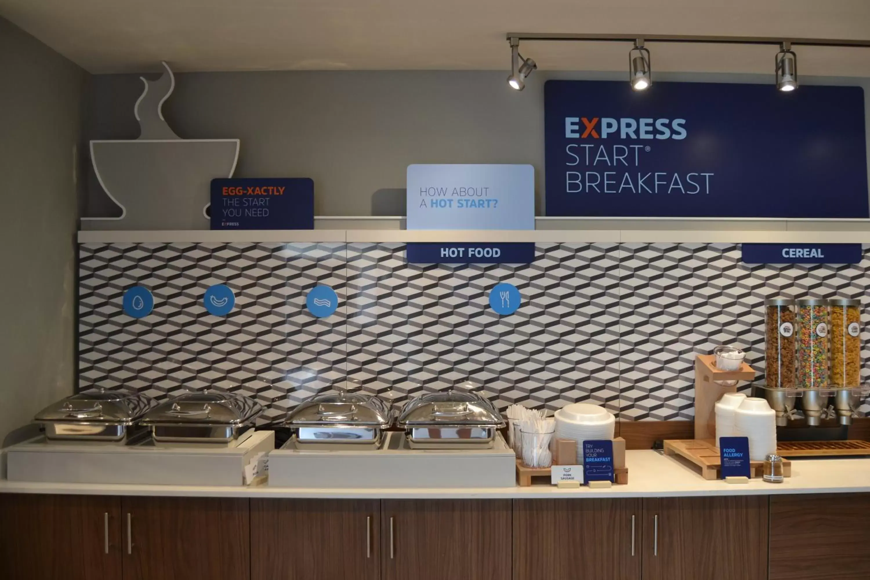 Breakfast in Holiday Inn Express & Suites Goodlettsville N - Nashville by IHG Breakfast in Holiday Inn Express & Suites Goodlettsville N - Nashville by IHG