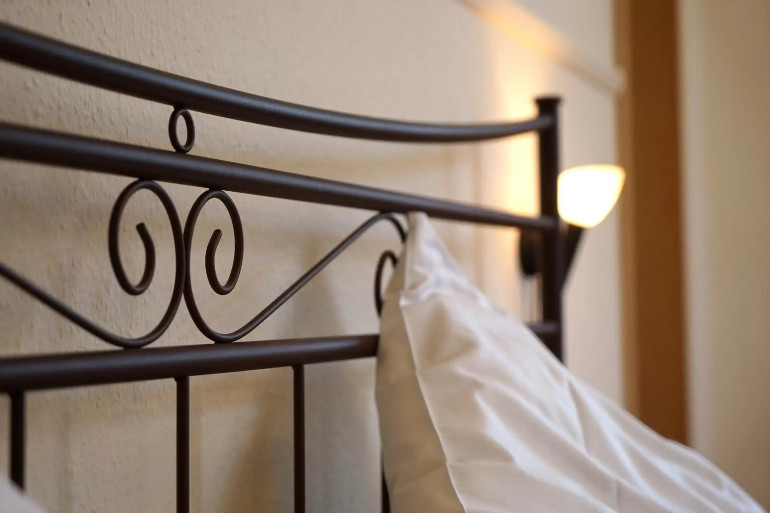 Quadruple Room with Shared Bathroom - single occupancy in Hotel Gasthaus Schützen Quadruple Room with Shared Bathroom - single occupancy in Hotel Gasthaus Schützen