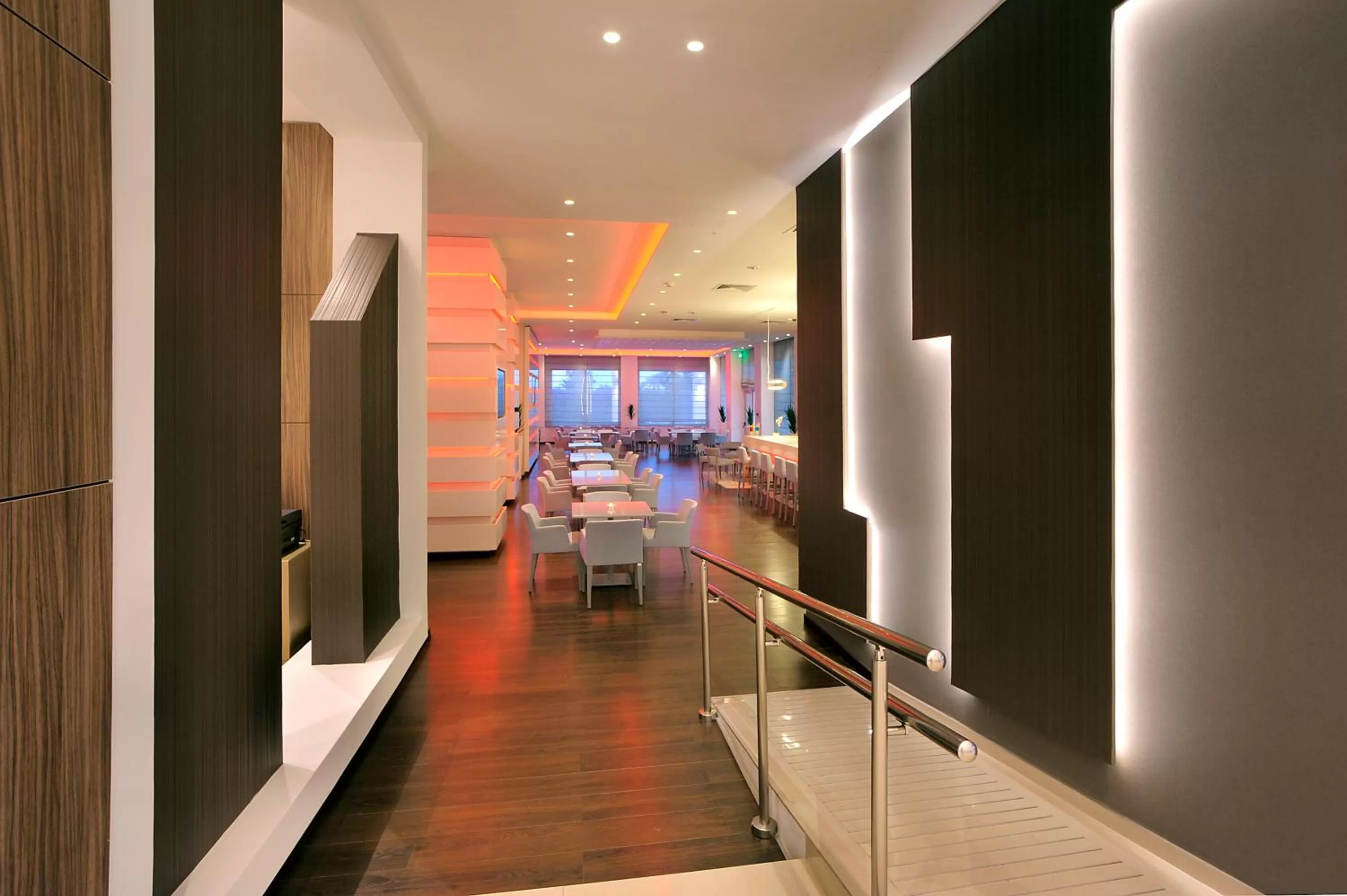 Lounge or bar, Bed in Nestor Hotel