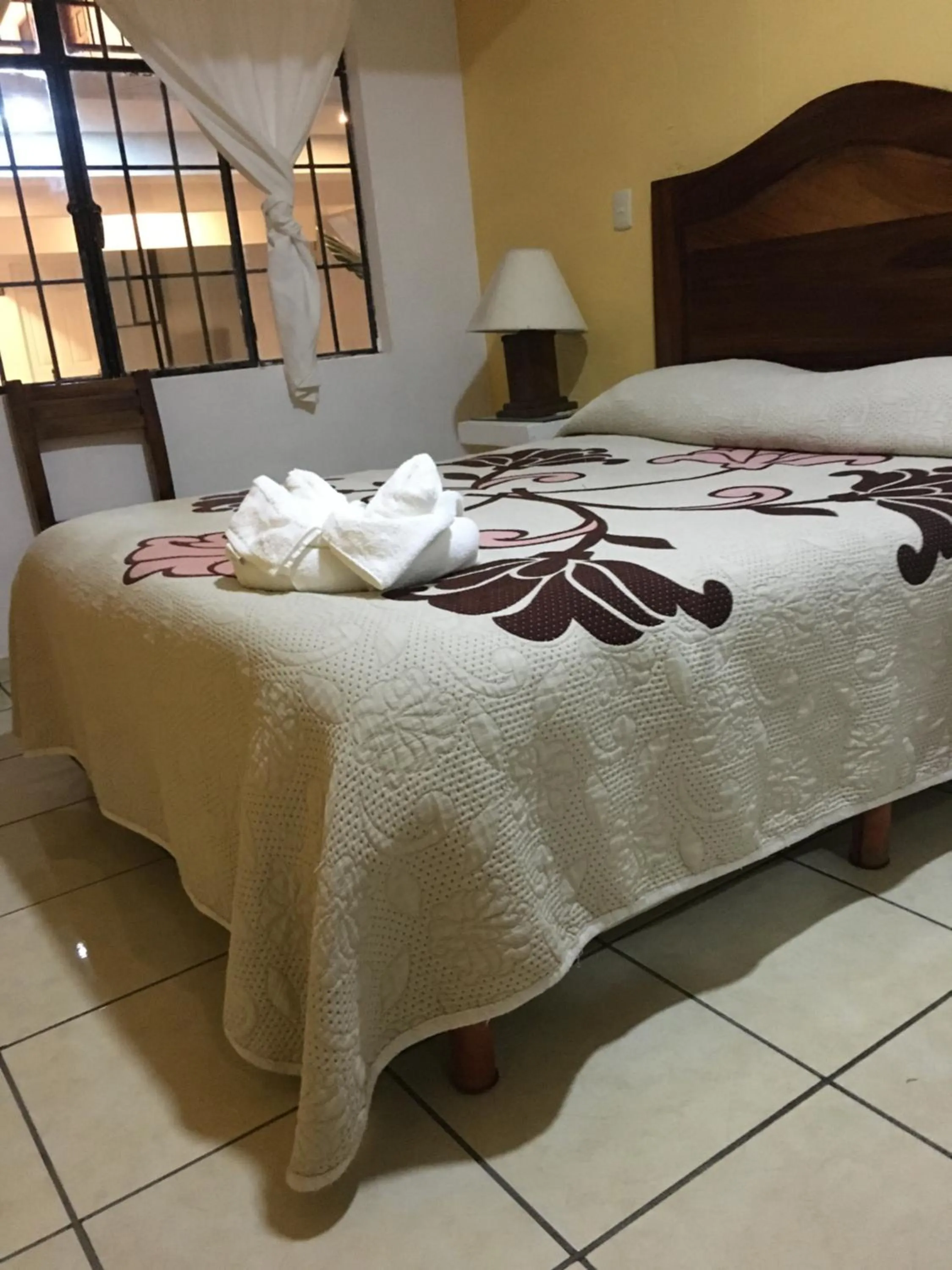 Bed in Hotel Posada Camelinas