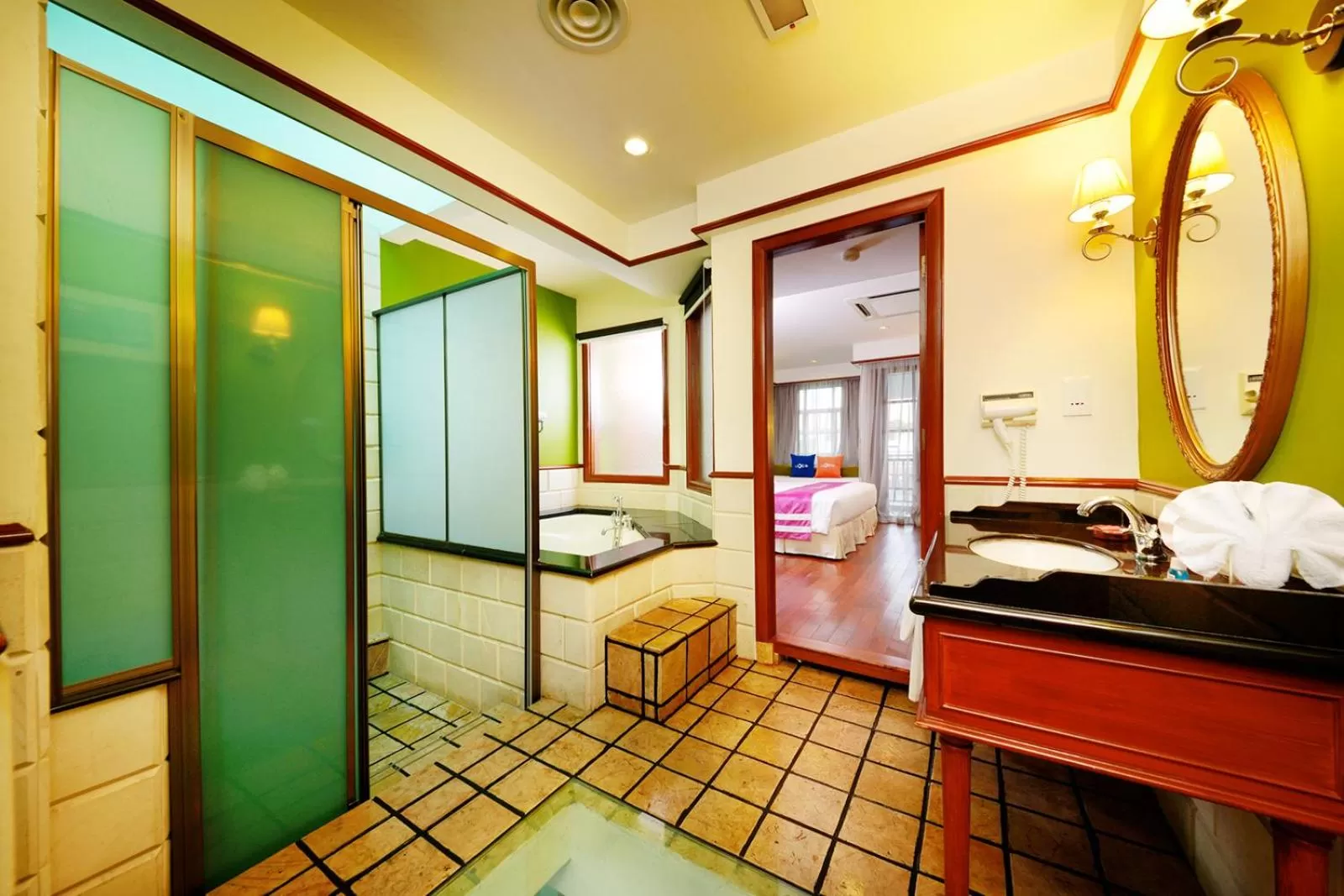 Shower, Bed in Lexis Port Dickson