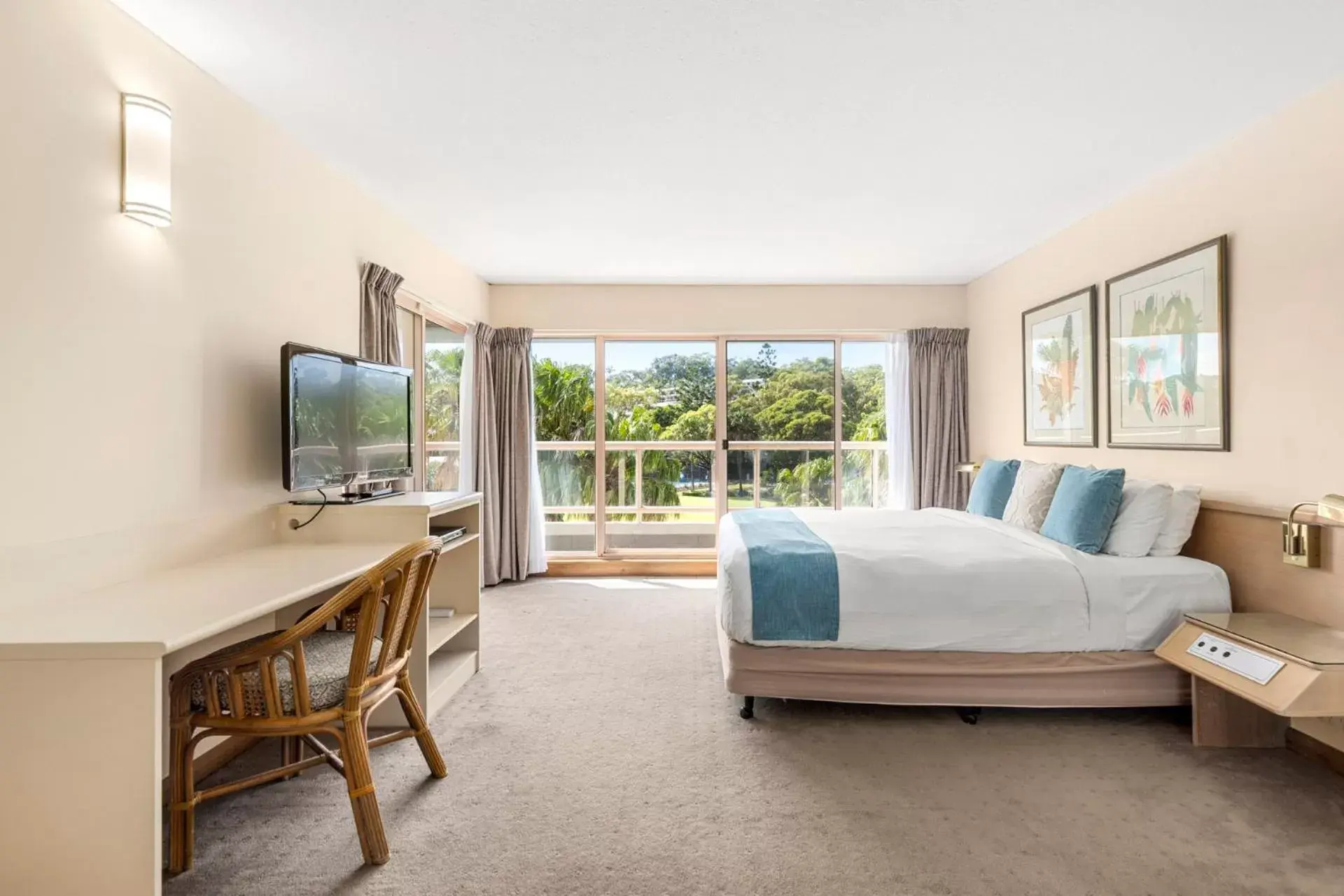 Bedroom in Charlesworth Bay Beach Resort