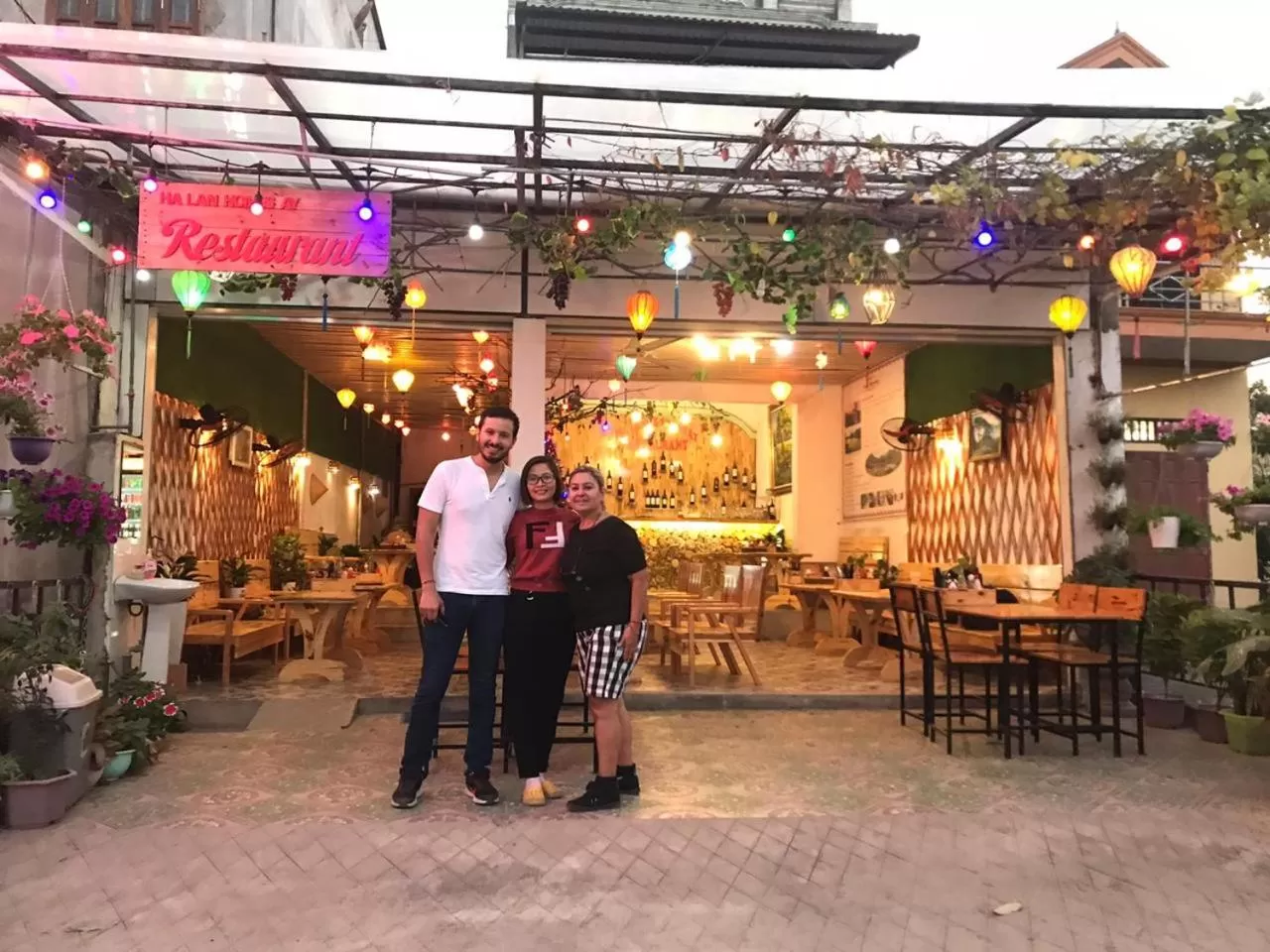Staff in Ha Lan Homestay