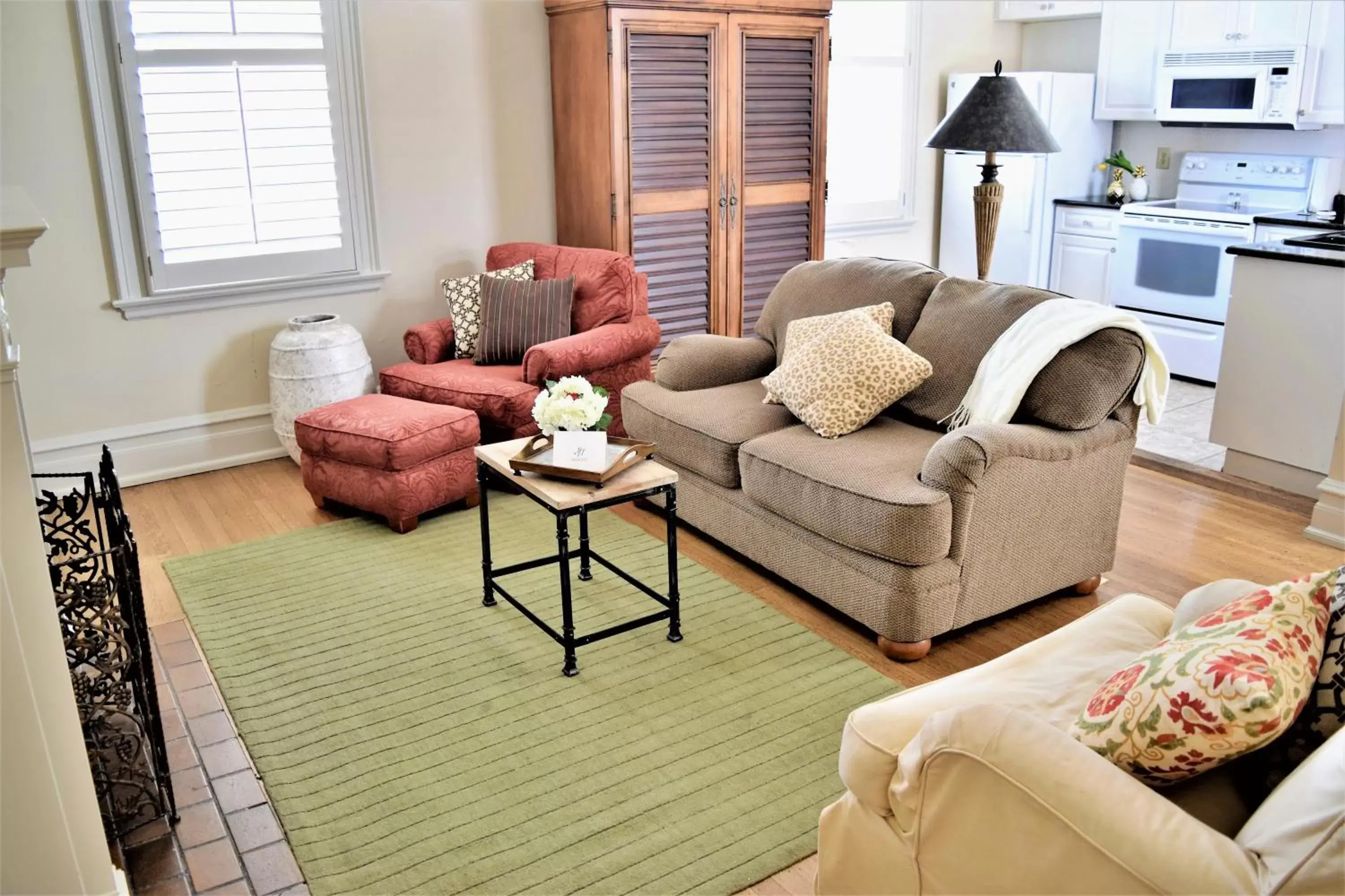 Living room, Seating Area in JH Adams Inn, Trademark Collection by Wyndham