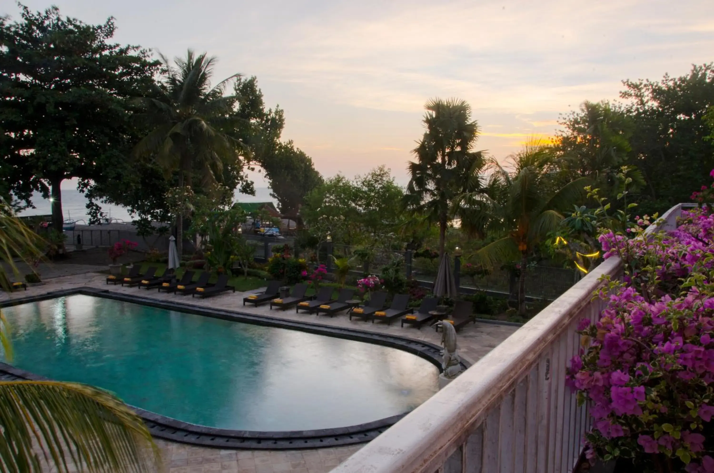 Bird's eye view, Swimming Pool in Puri Saron Senggigi Hotel