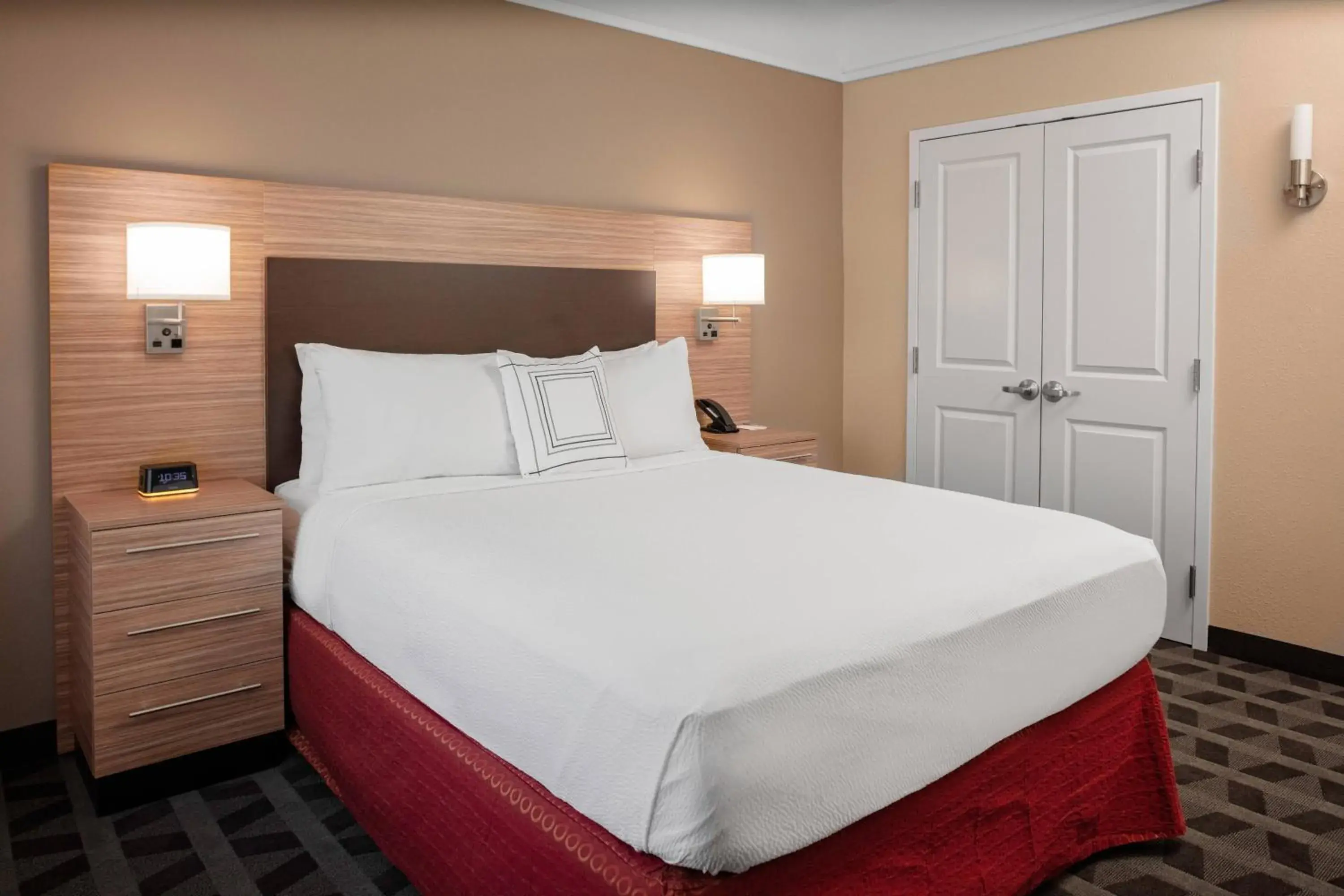 Bedroom, Bed in TownePlace Suites by Marriott Gainesville