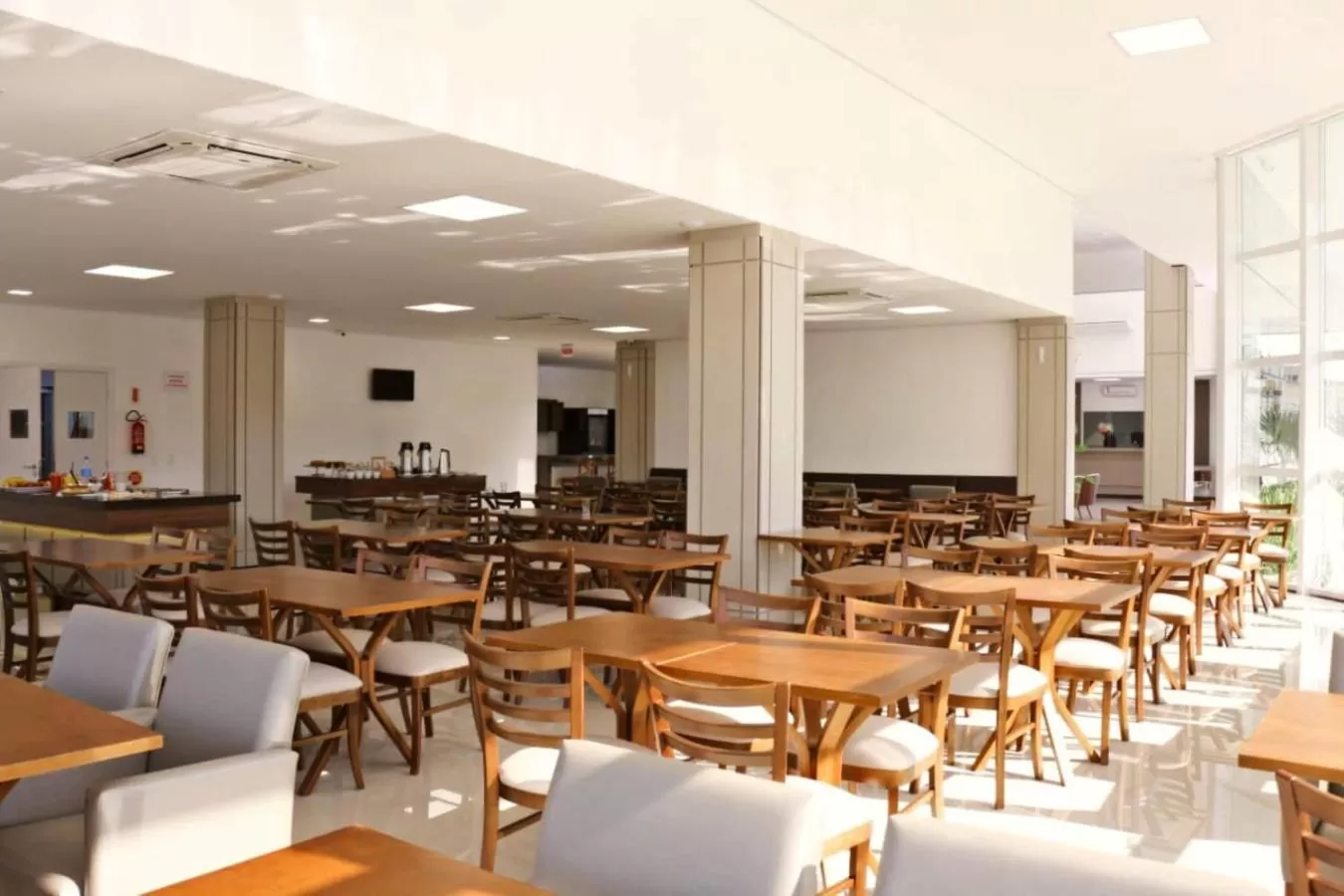 Restaurant/places to eat in Tri Hotel Executive Indaial