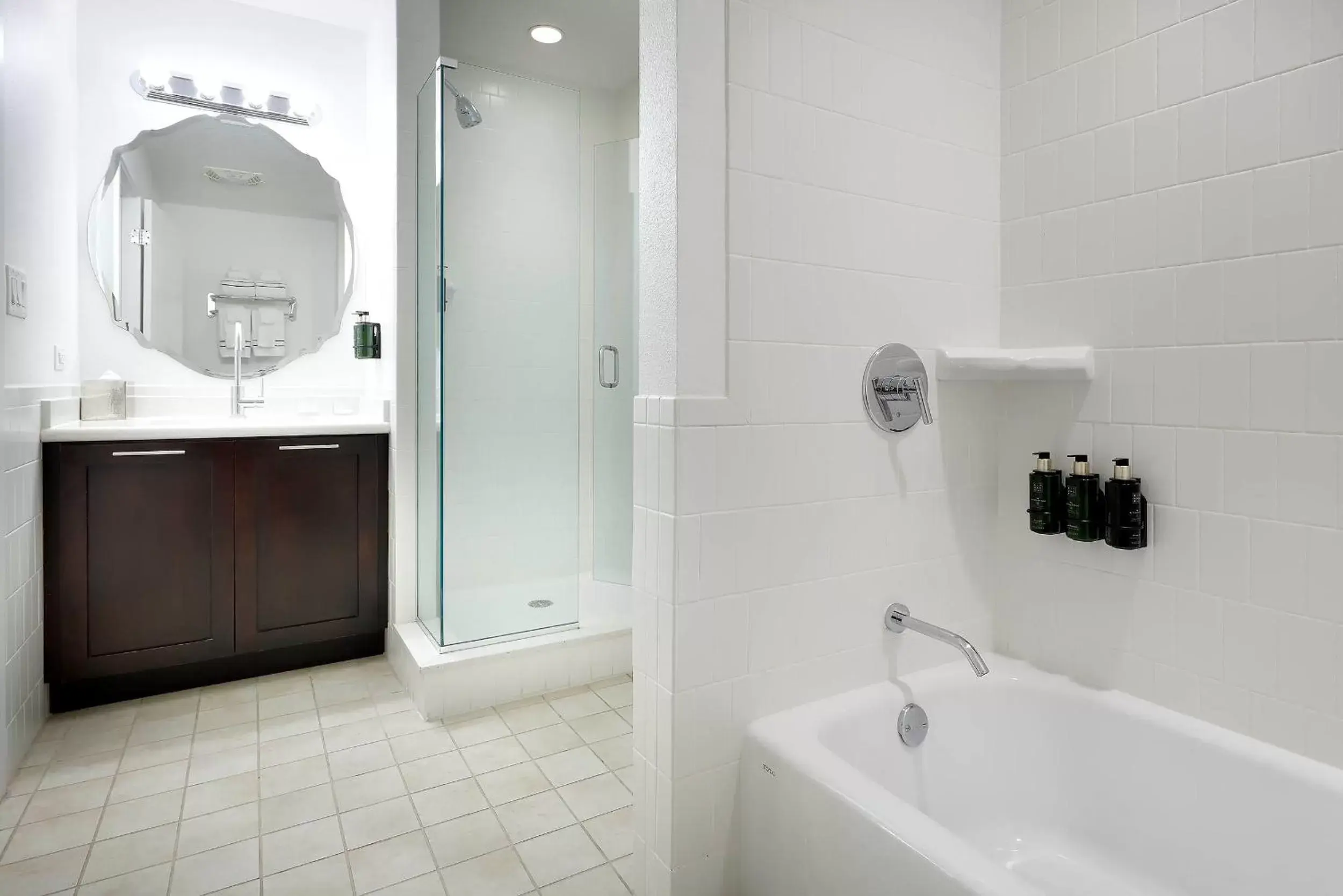 Bathroom in Meliá Orlando Celebration