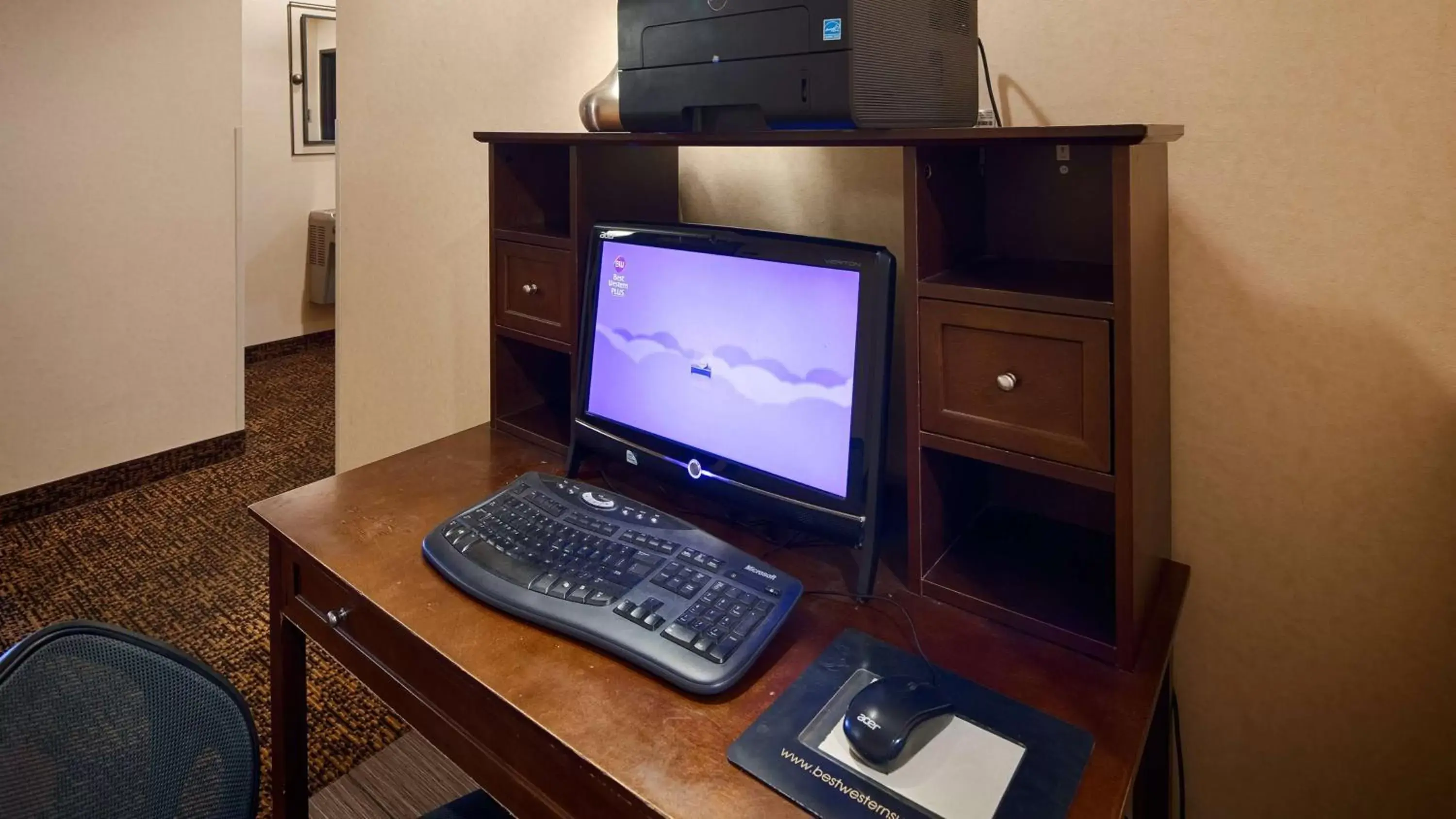 Business facilities, Business Area/Conference Room in Best Western PLUS Executive Inn