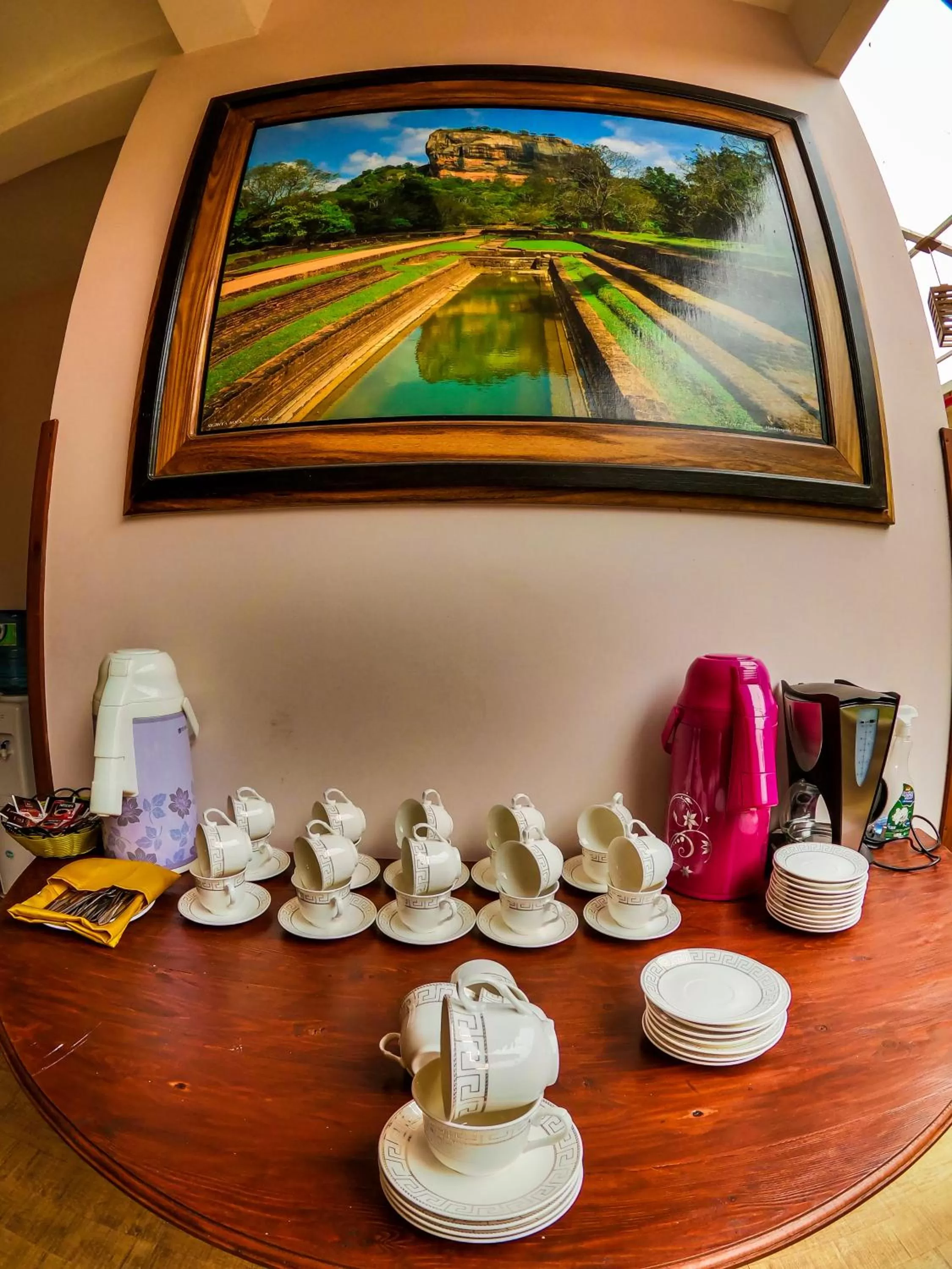 Coffee/tea facilities in O2 Ella