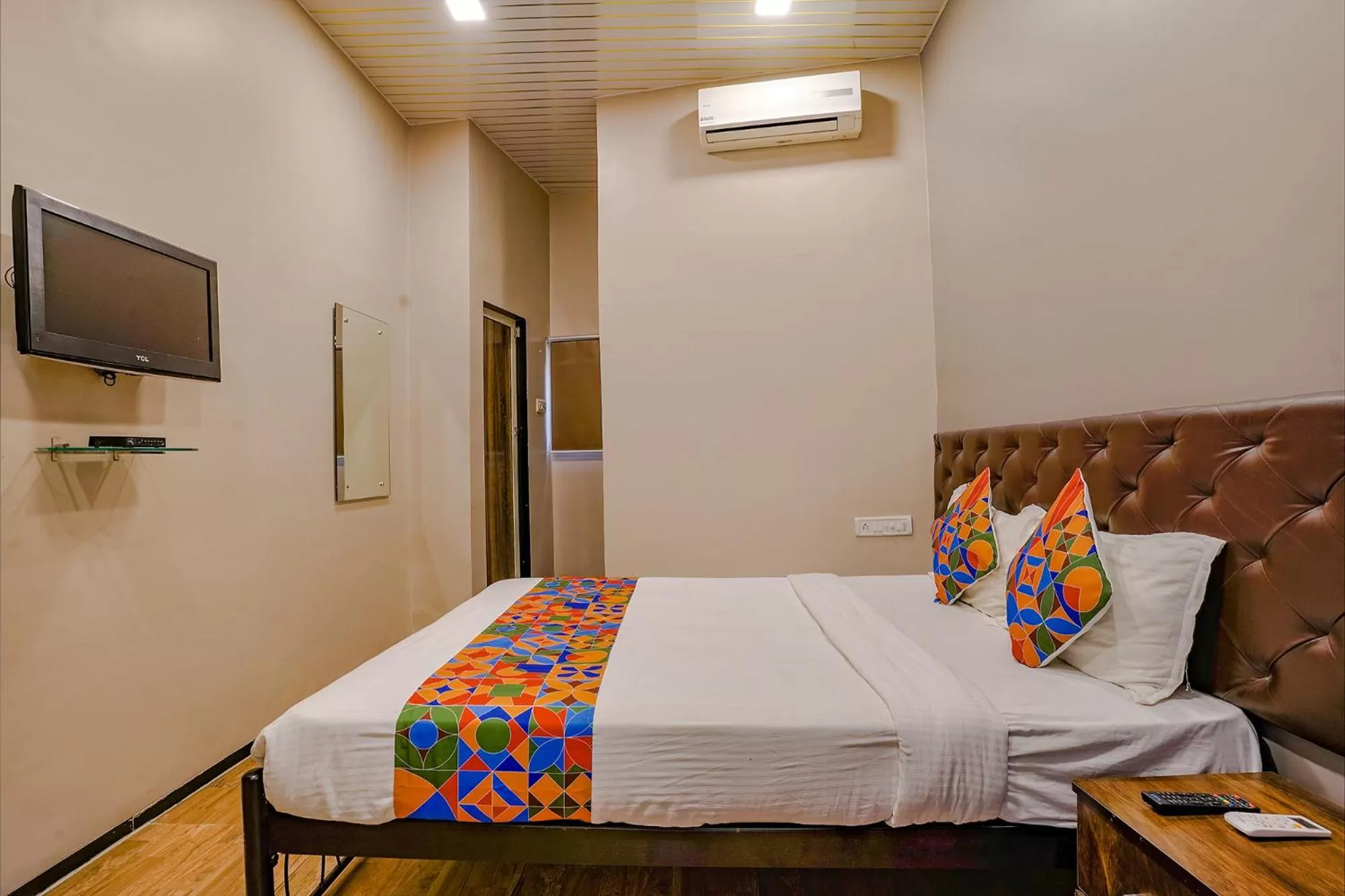 Bedroom, Bed in FabExpress Comfort stay - Nr Mumbai International Airport