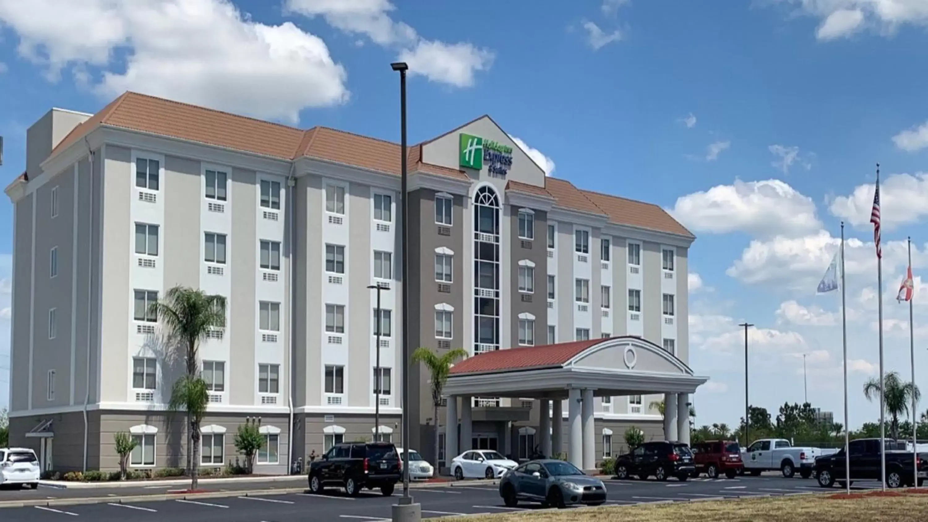 Property building in Holiday Inn Express Orlando - South Davenport by IHG Property building in Holiday Inn Express Orlando - South Davenport by IHG