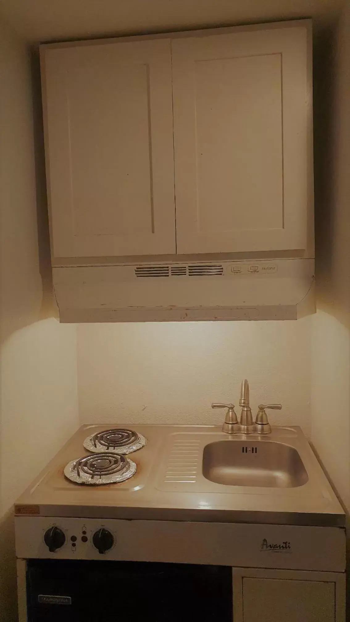 Kitchen/Kitchenette in South Padre Island Lodge