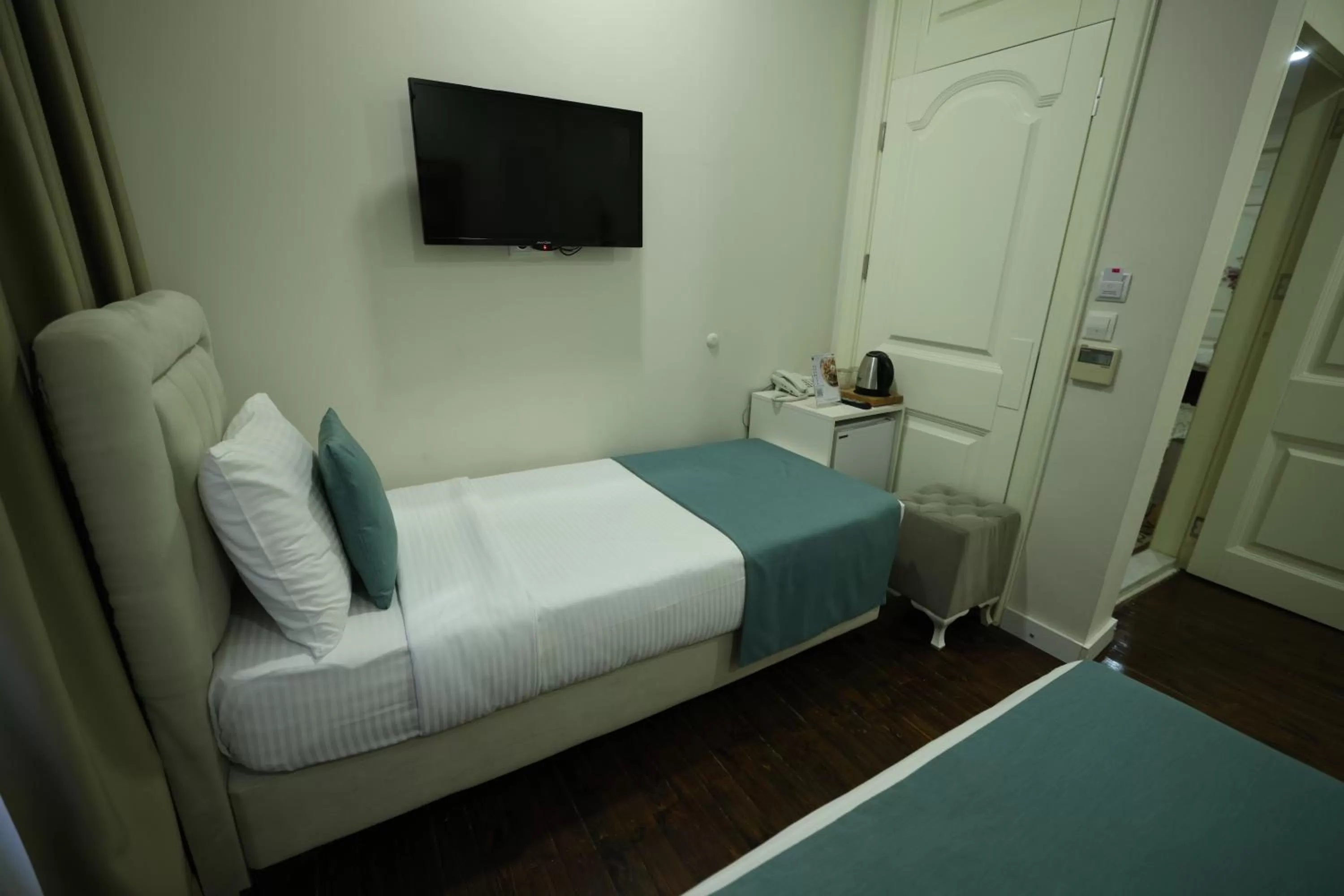 Bed in Nusretbey Hotel