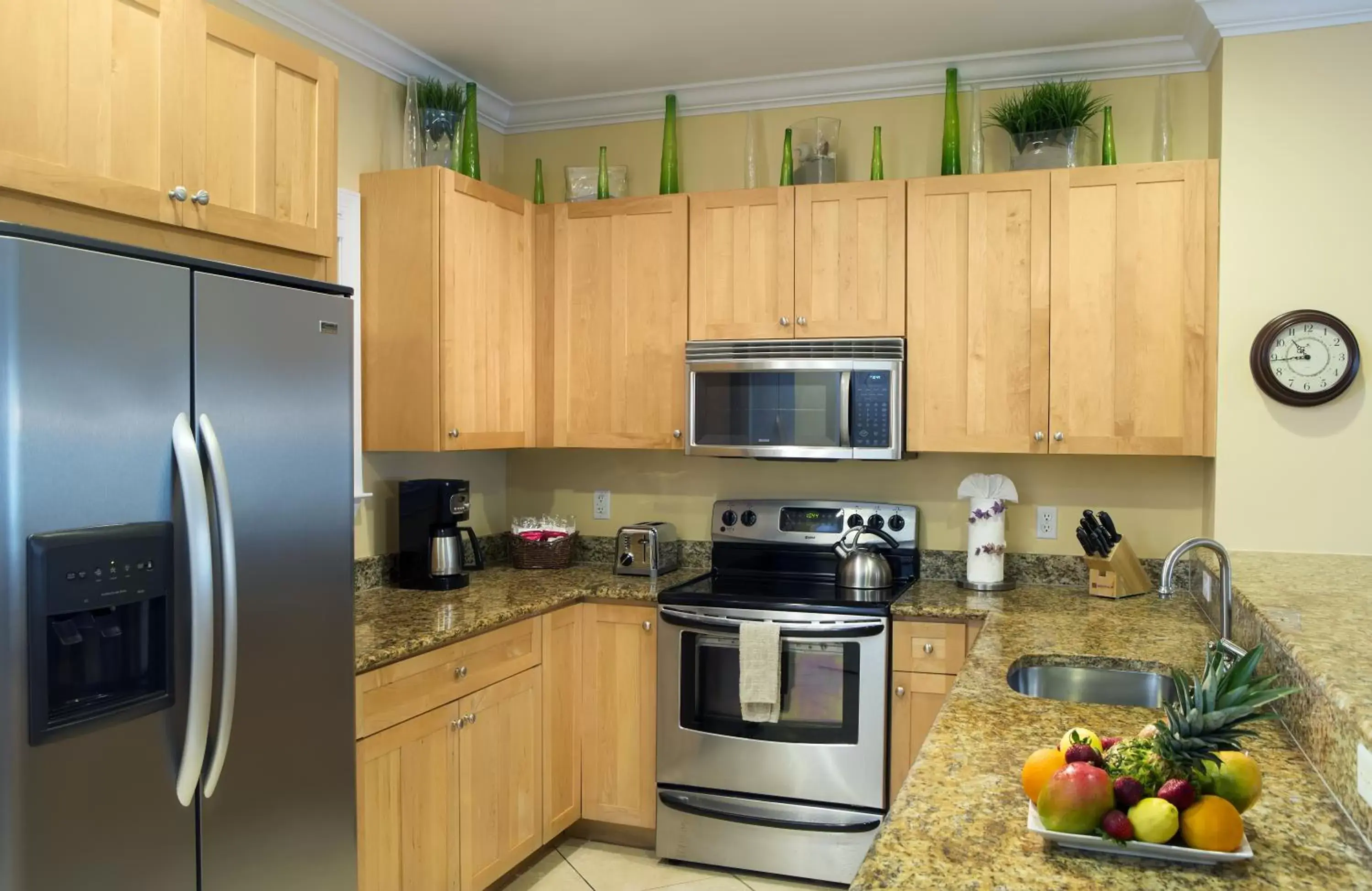 Kitchen or kitchenette, Kitchen/Kitchenette in Tranquility Bay Resort