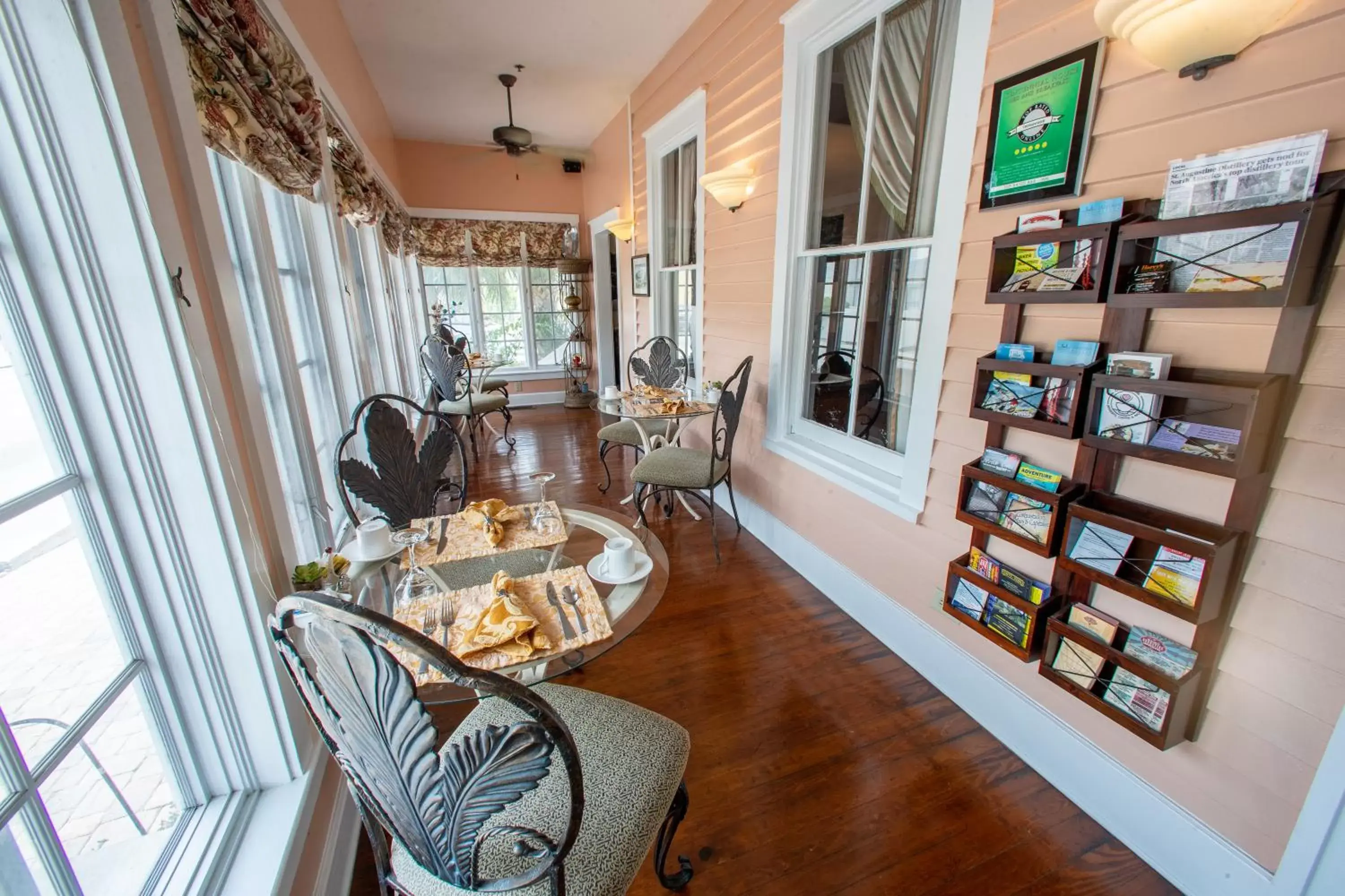 Seating Area in Carriage Way Centennial House - Adult Only- Saint Augustine