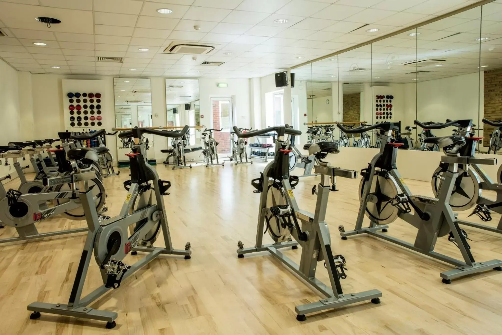 Fitness centre/facilities, Fitness Center/Facilities in Holiday Inn Guildford, an IHG Hotel