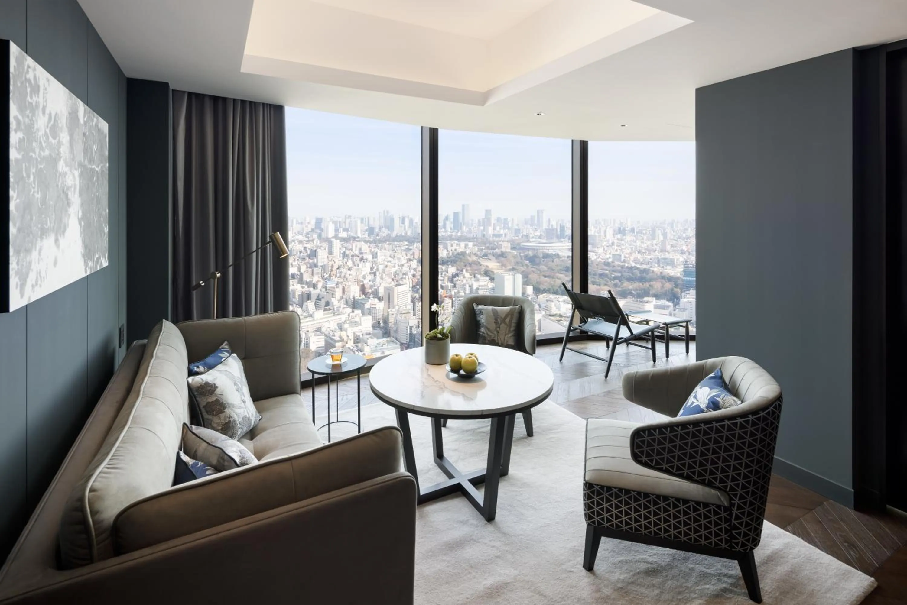 Seating area in BELLUSTAR TOKYO, A Pan Pacific Hotel