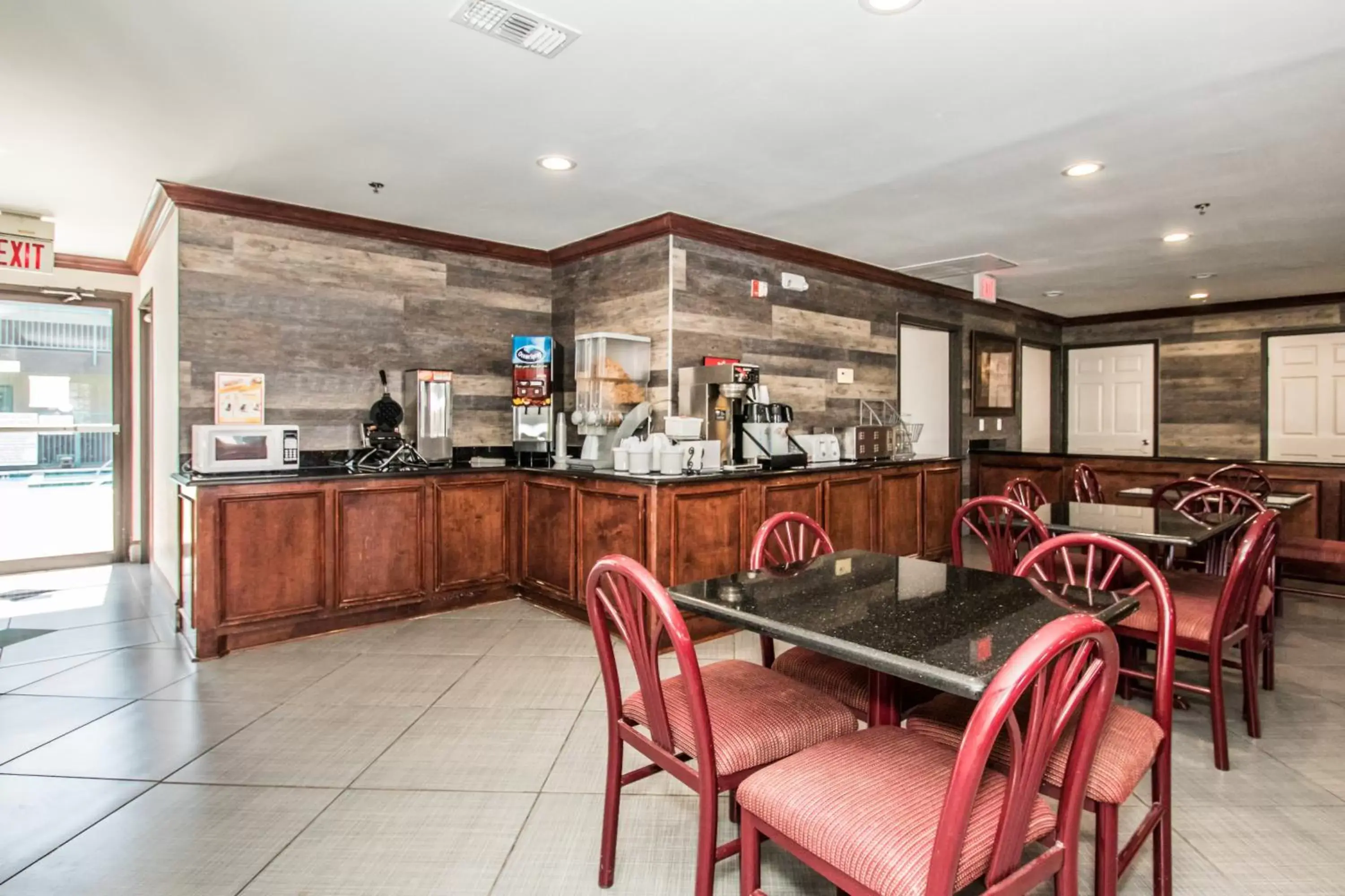 Continental breakfast, Restaurant/Places to Eat in Americas Best Value Inn - Fort Worth