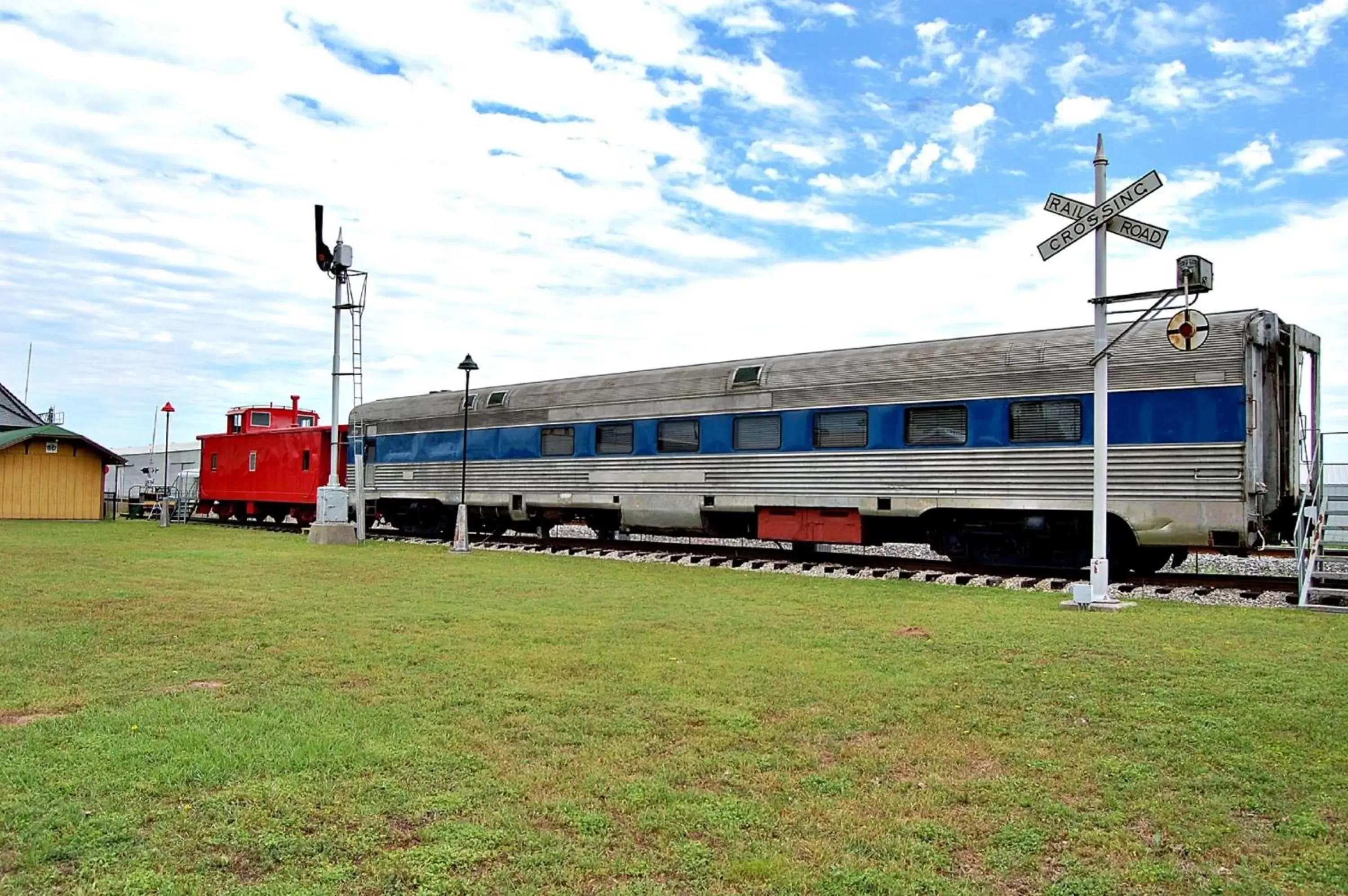 Nearby landmark, Property Building in SureStay Hotel by Best Western Rockdale