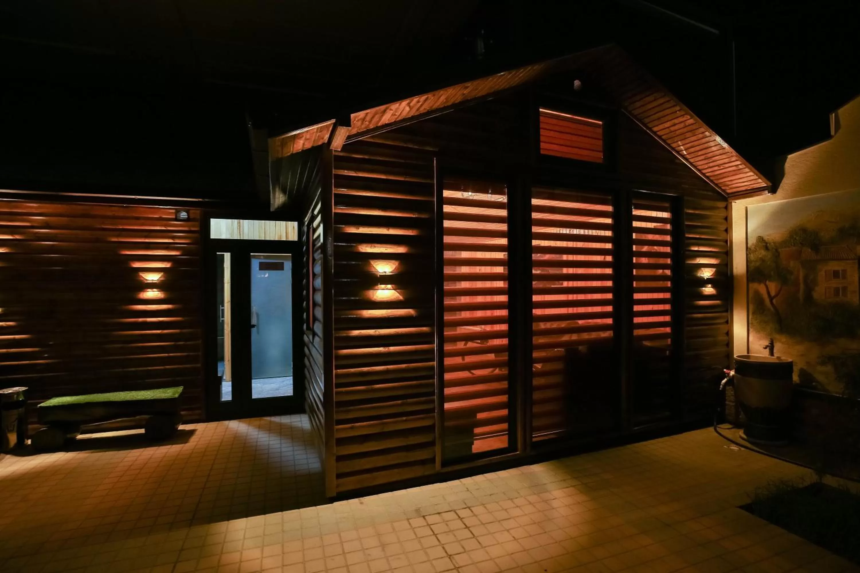 Sauna in Asian Plaza