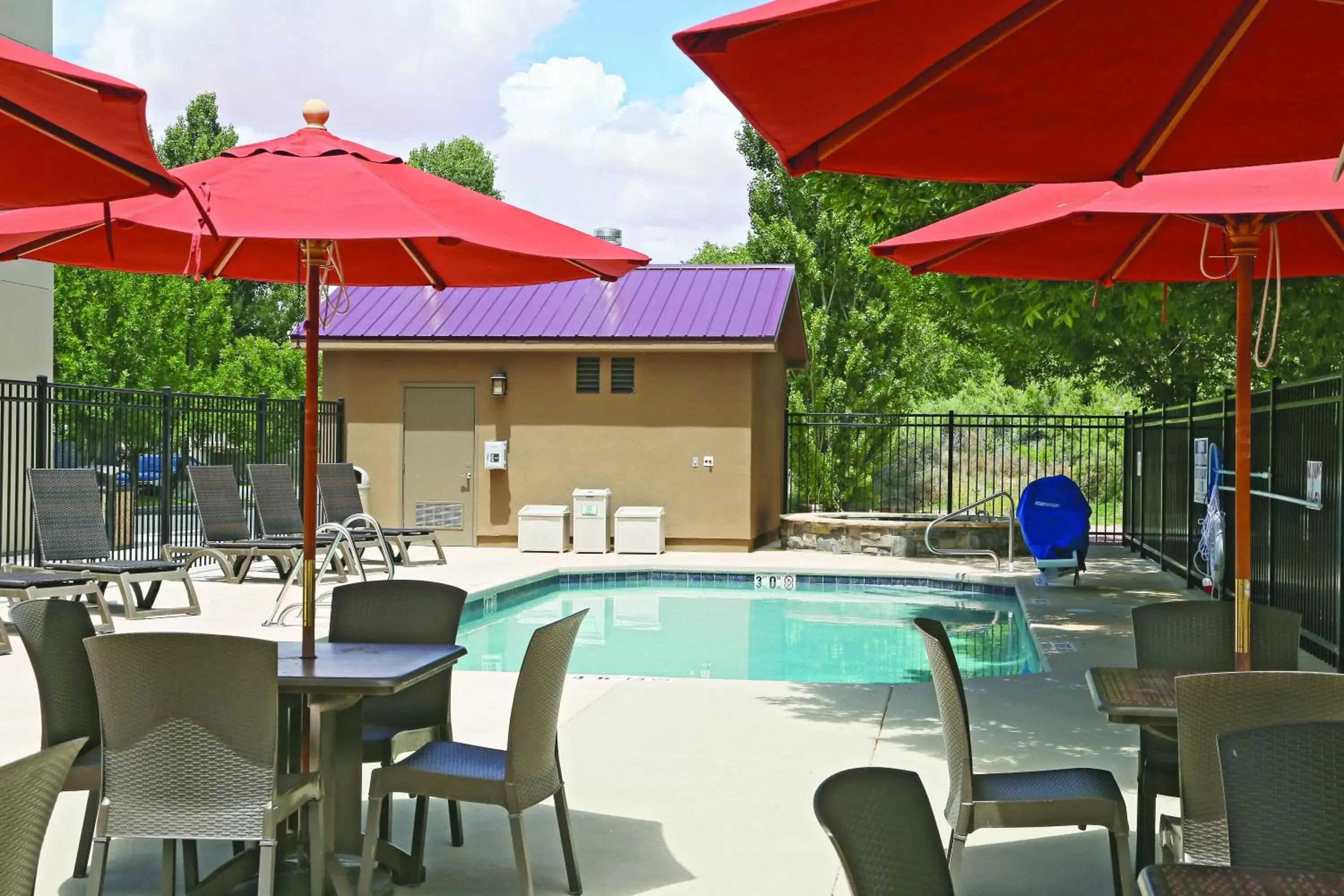 Pool view, Swimming Pool in La Quinta by Wyndham Moab