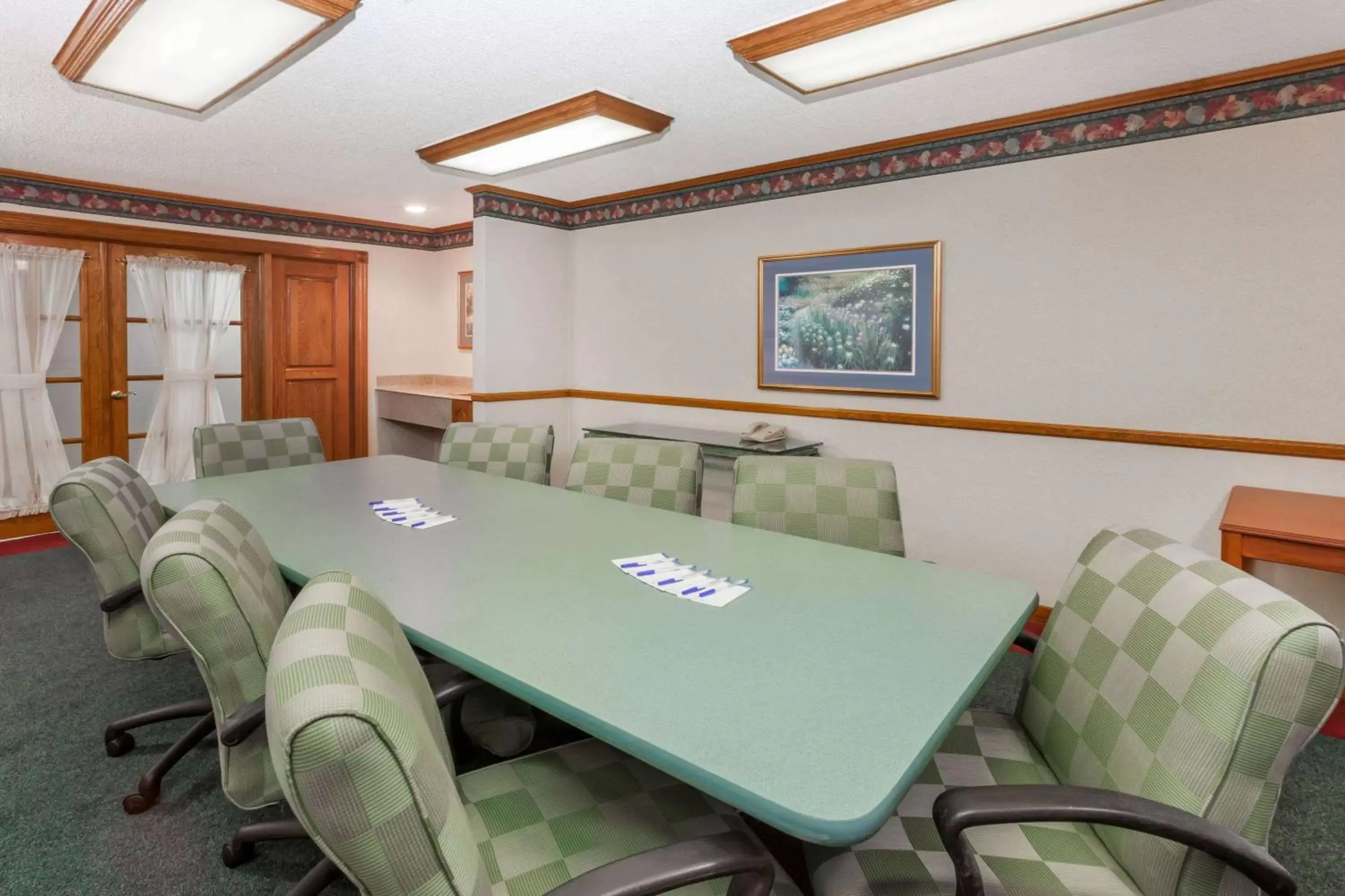 Meeting/conference room in Baymont by Wyndham Decatur