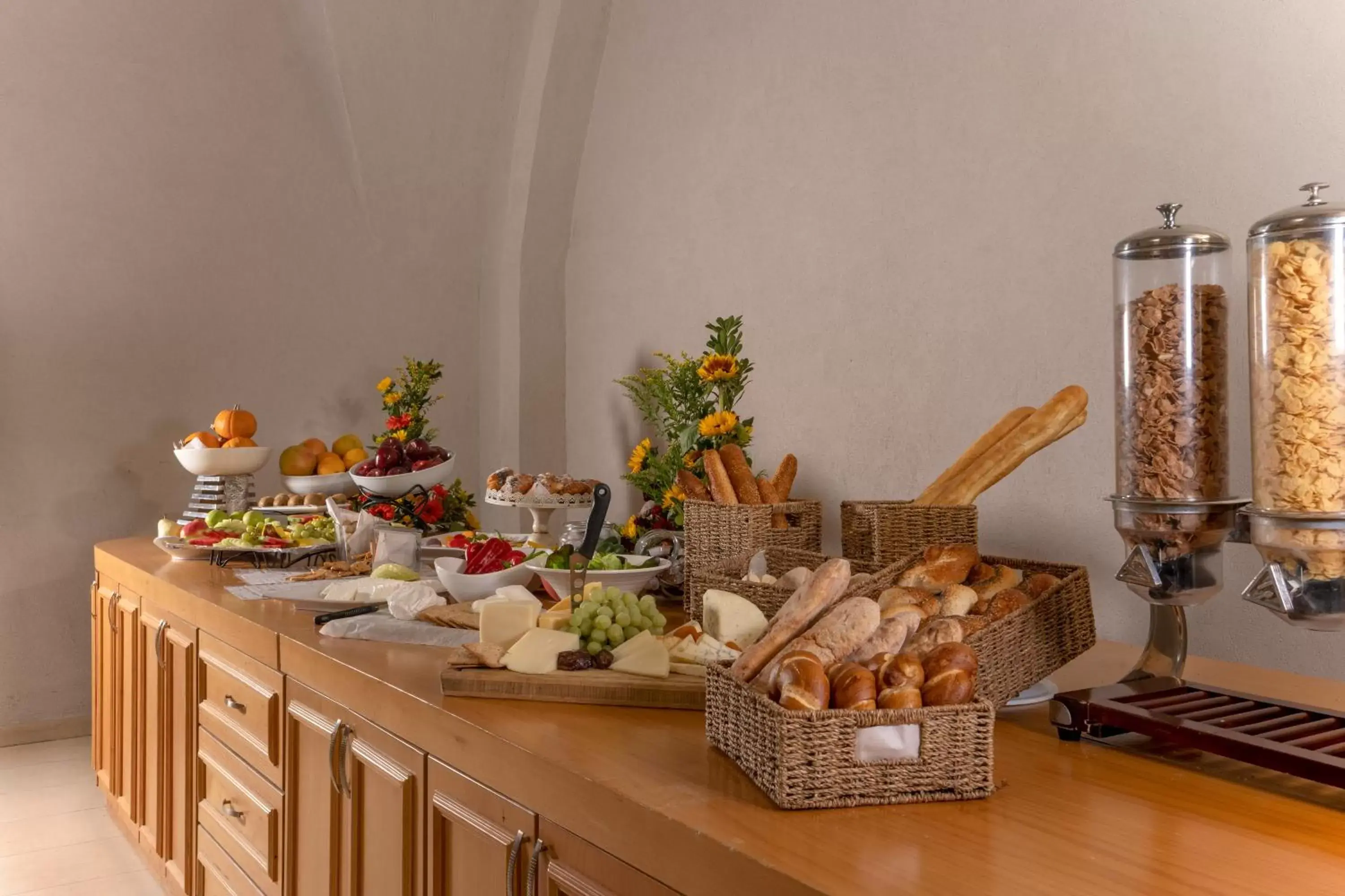 Food and drinks, Food in The Sephardic House Hotel in The Jewish Quarter