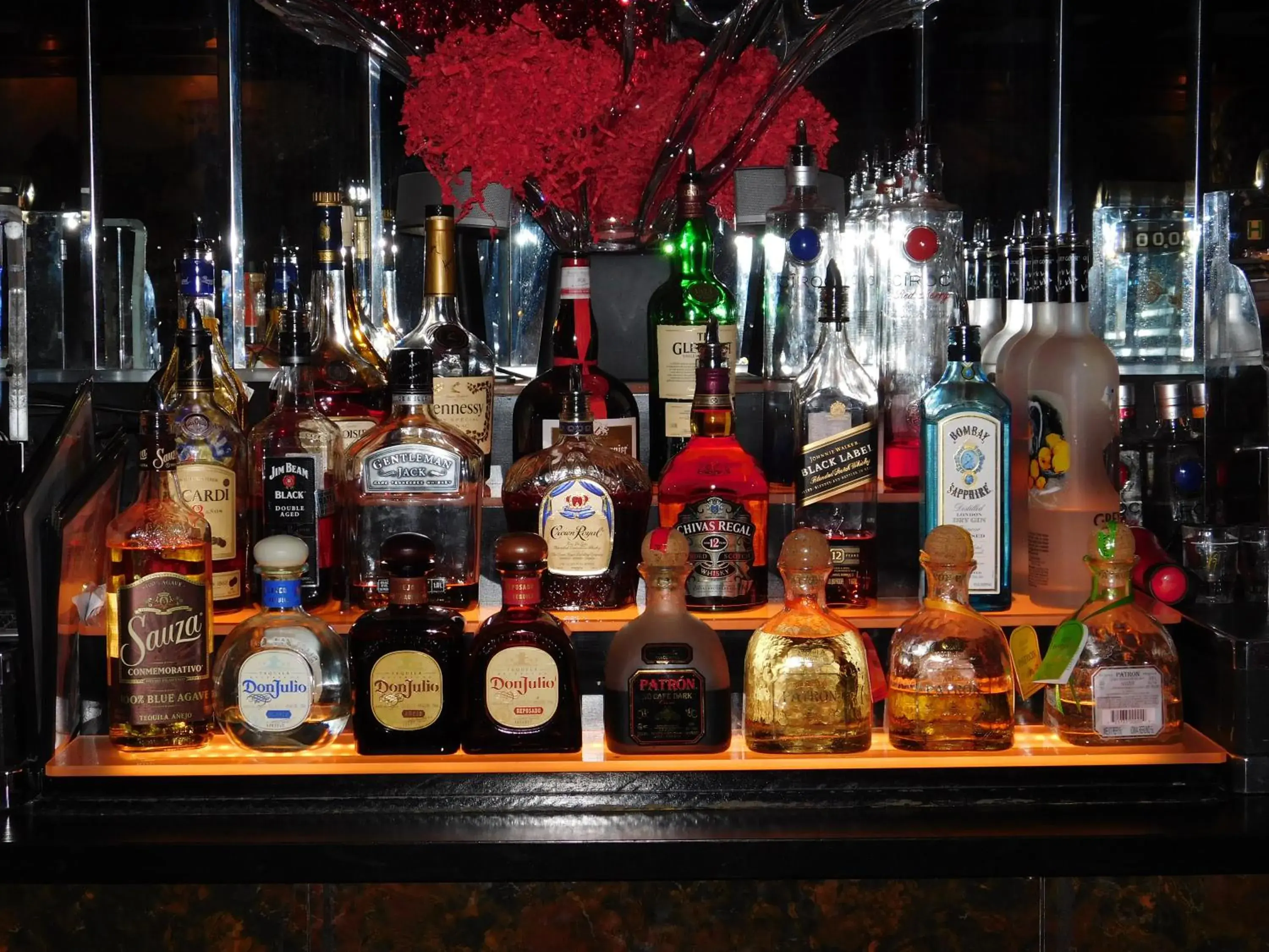 Lounge or bar in West Gate Inn Nyack Lounge or bar in West Gate Inn Nyack