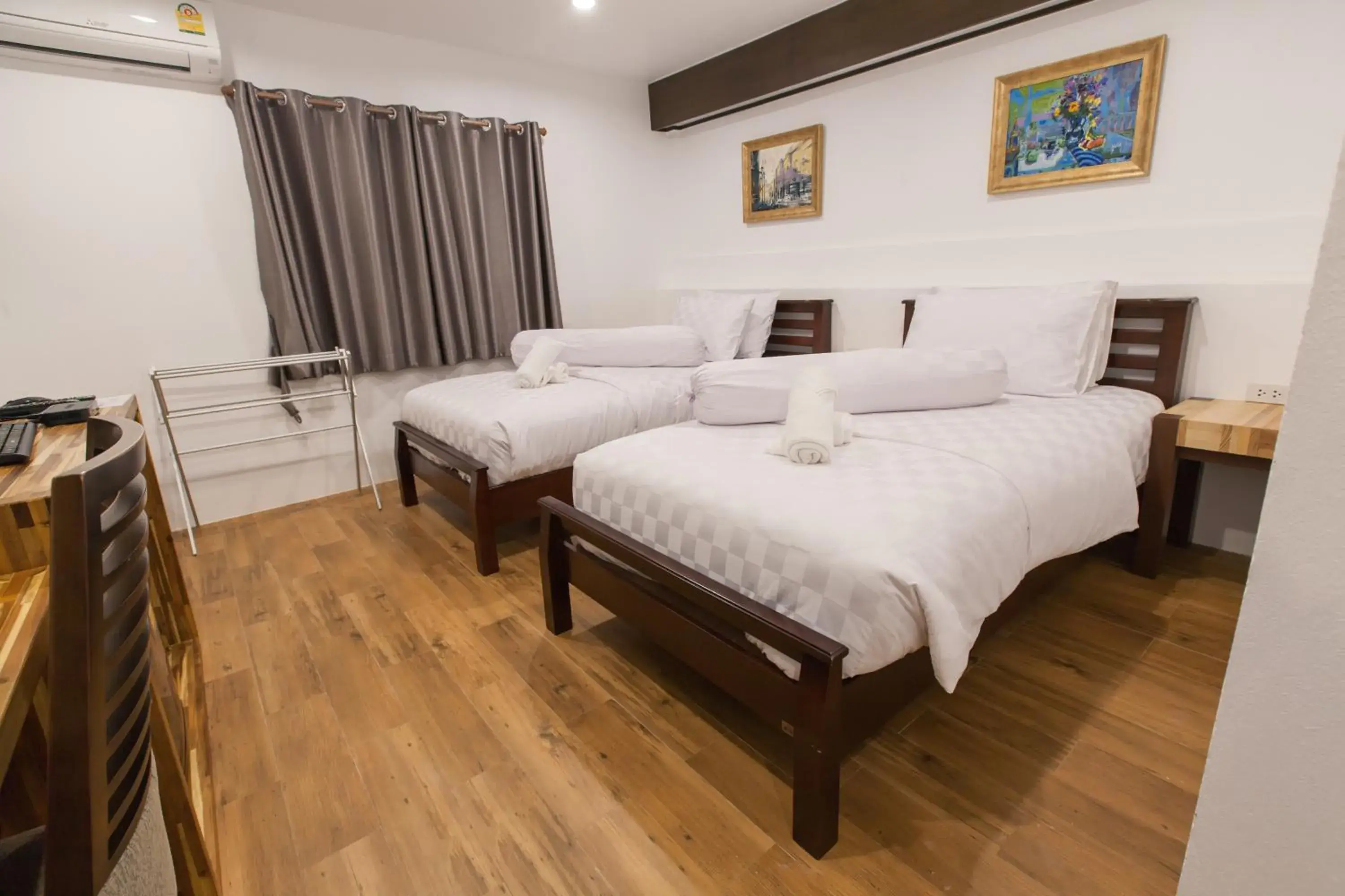 Bed in Baantalay Thungwualaen Hotel