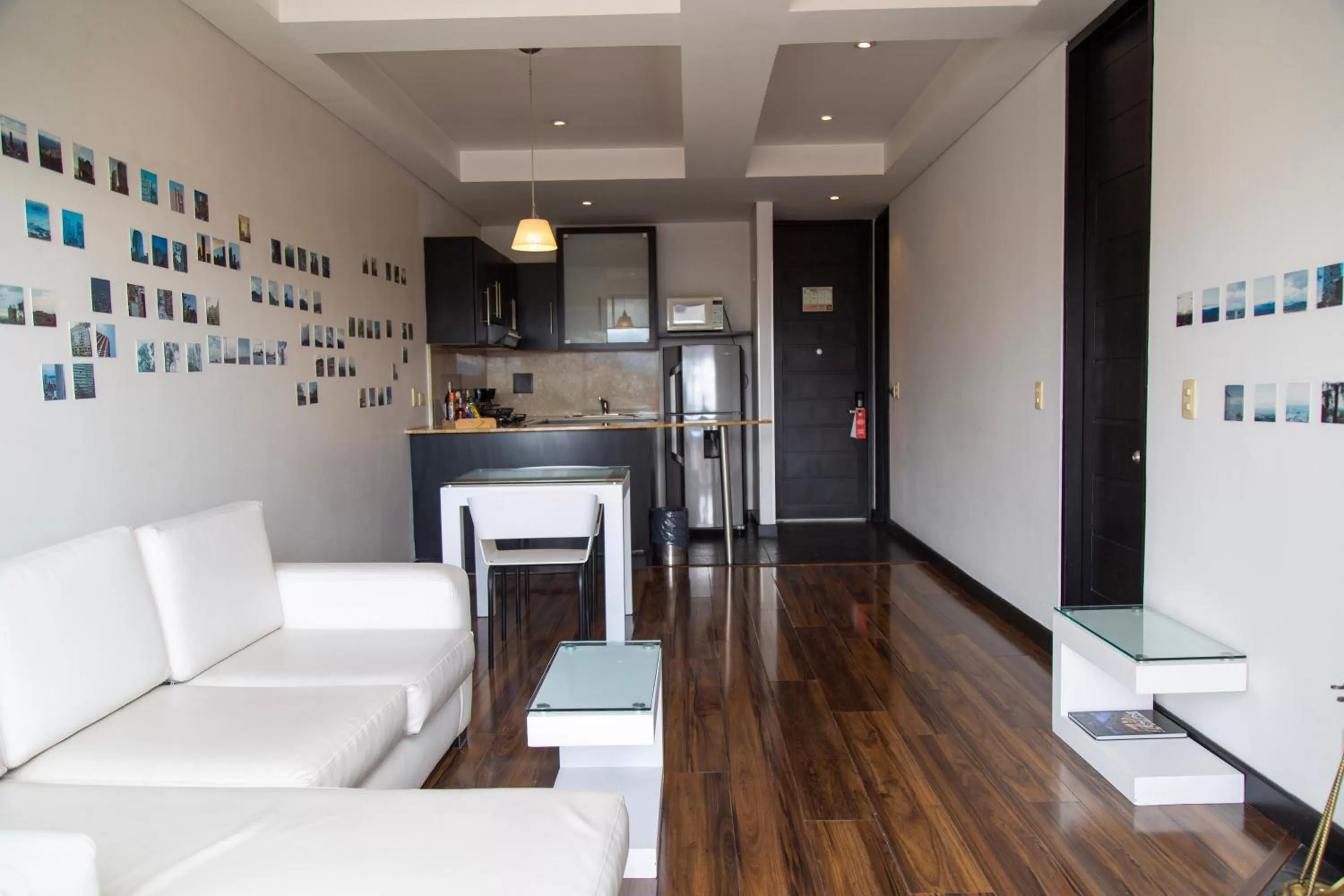 Kitchen or kitchenette in Hotel 104 Art Suites