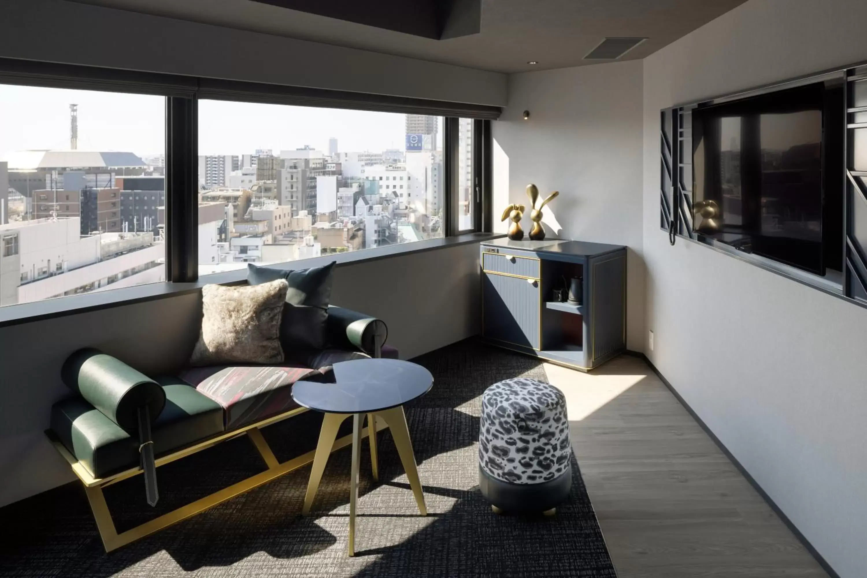 Photo of the whole room, Seating Area in Mercure Tokyu Stay Osaka Namba