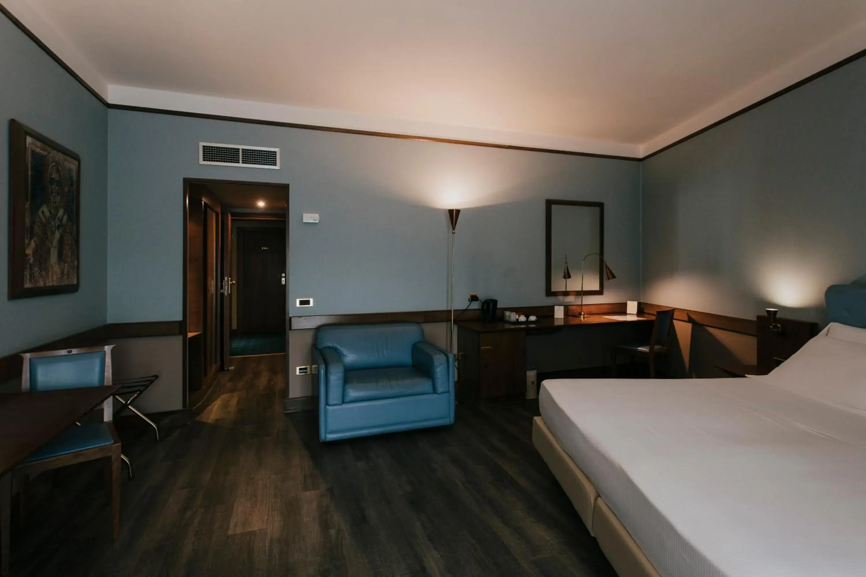 Photo of the whole room, Bed in Hotel Del Campo Photo of the whole room, Bed in Hotel Del Campo