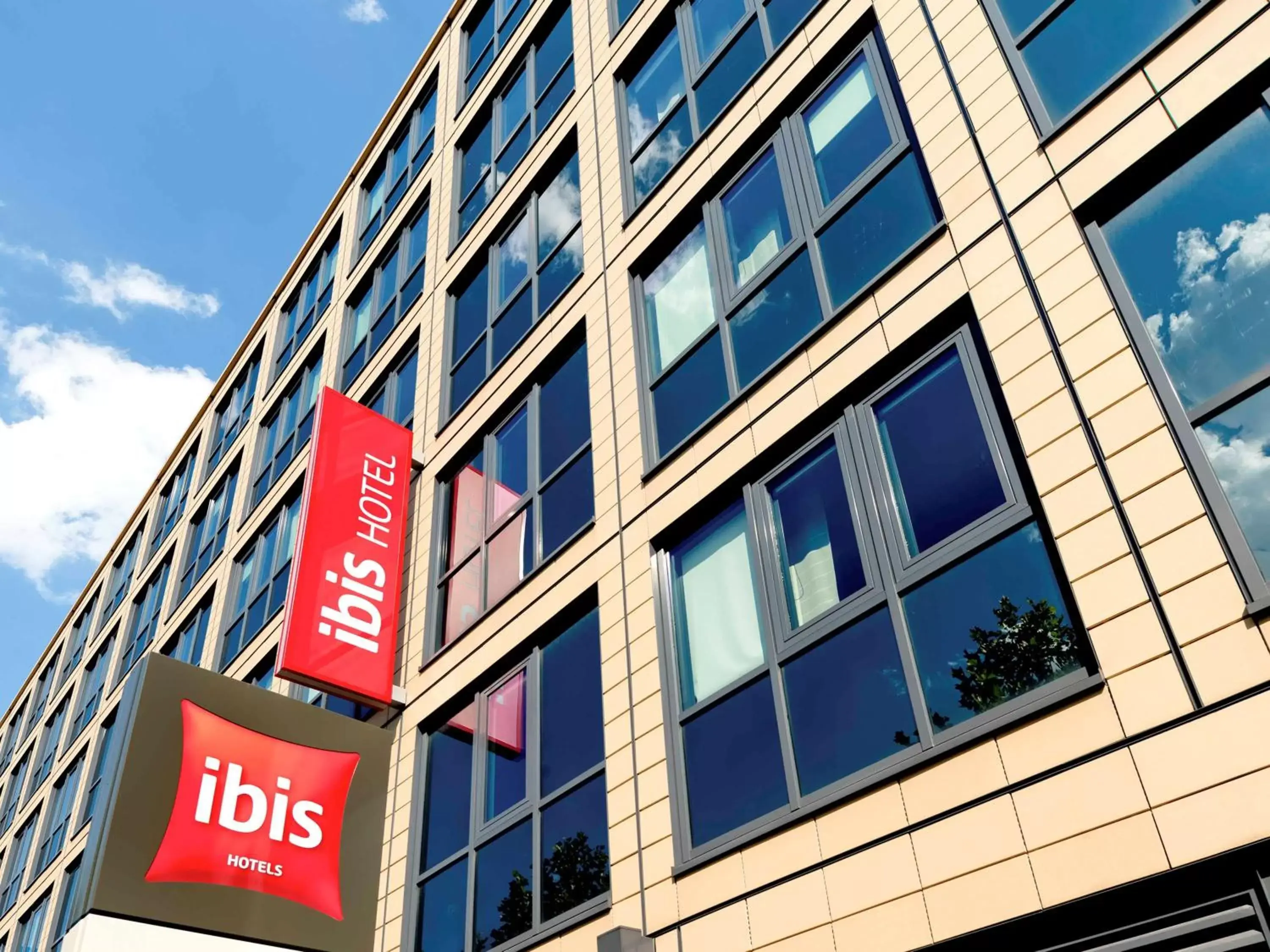 Property Building in ibis München Parkstadt Schwabing