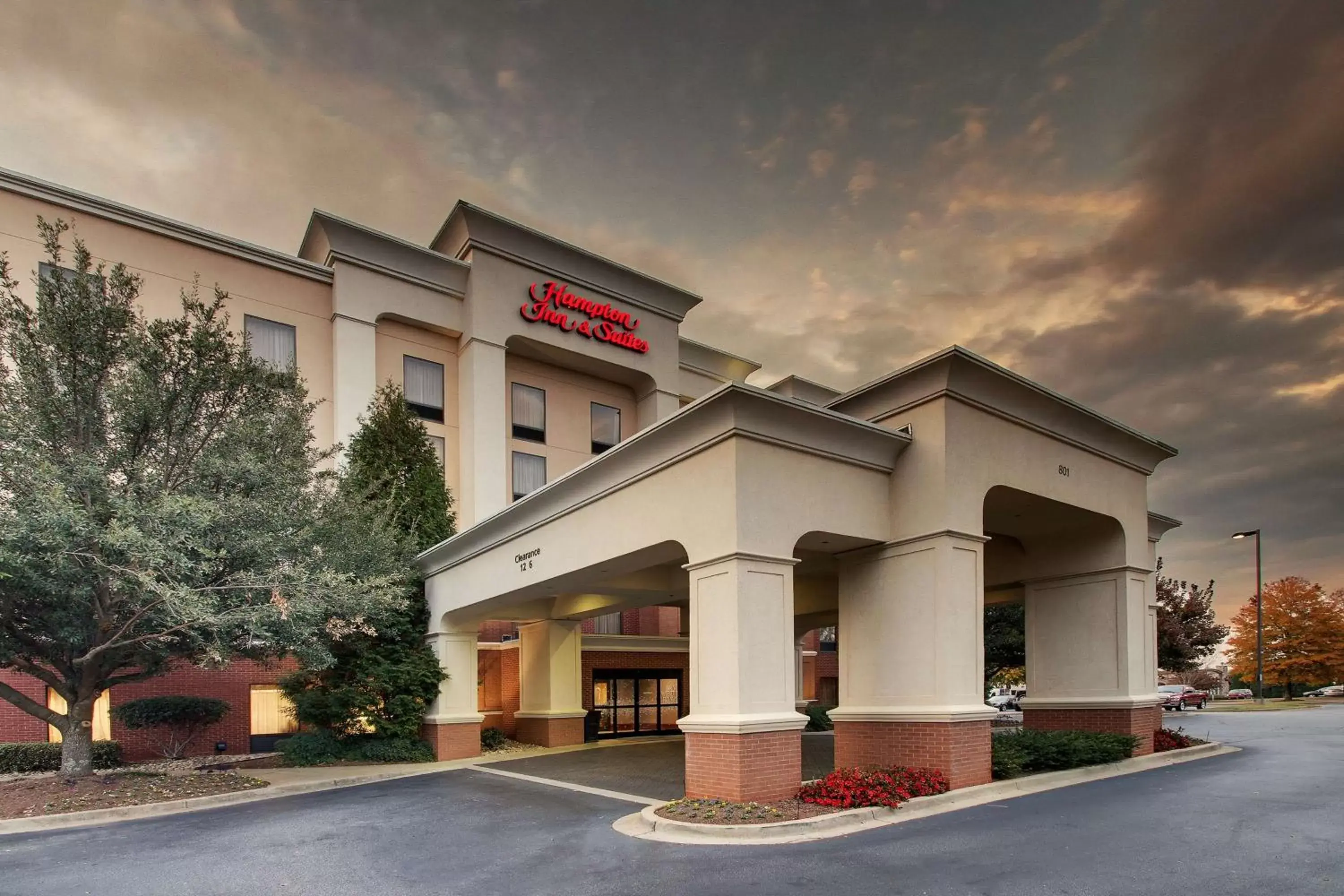 Property Building in Hampton Inn & Suites Spartanburg-I-26-Westgate Mall