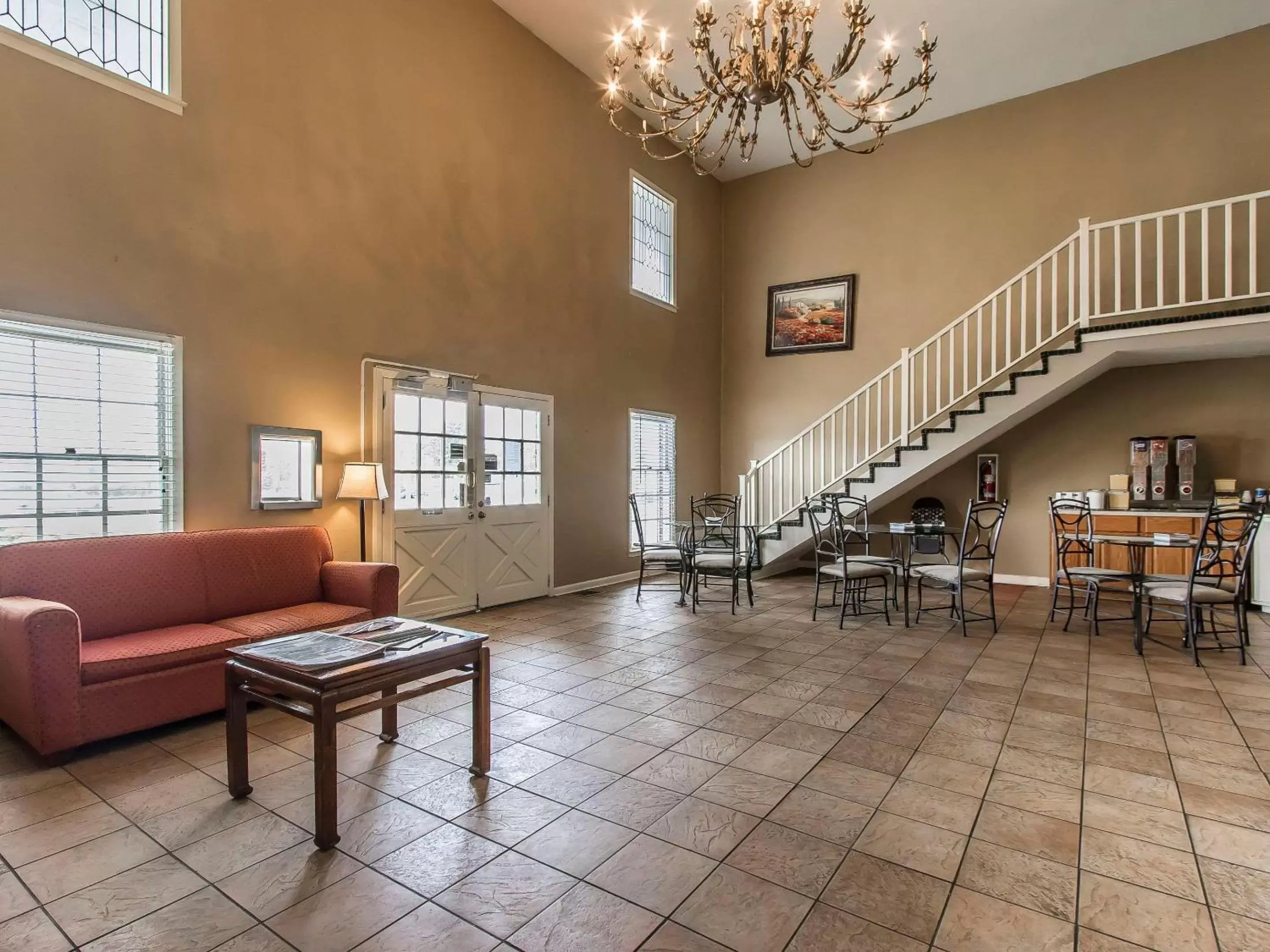 Lobby or reception, Seating Area in Rodeway Inn Jackson