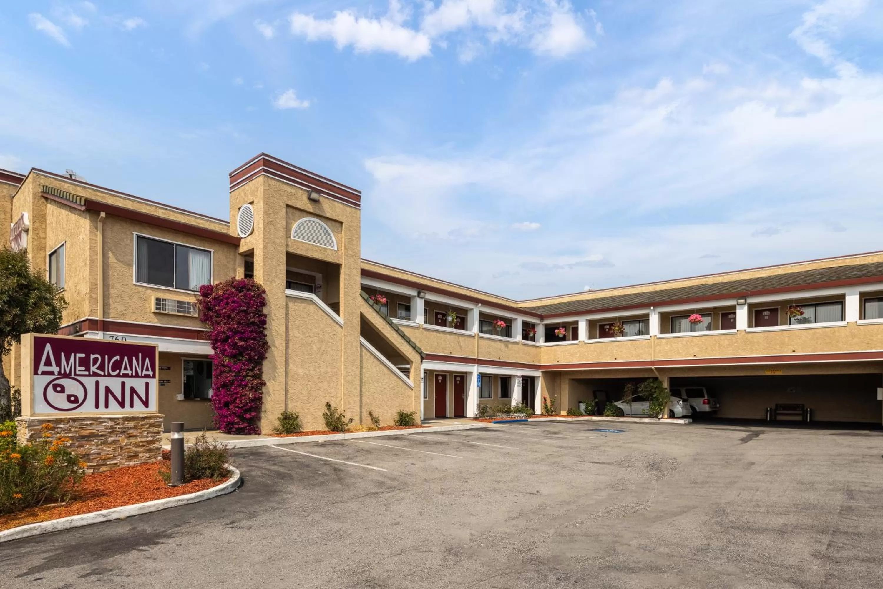 Property building in Americana Inn Motel