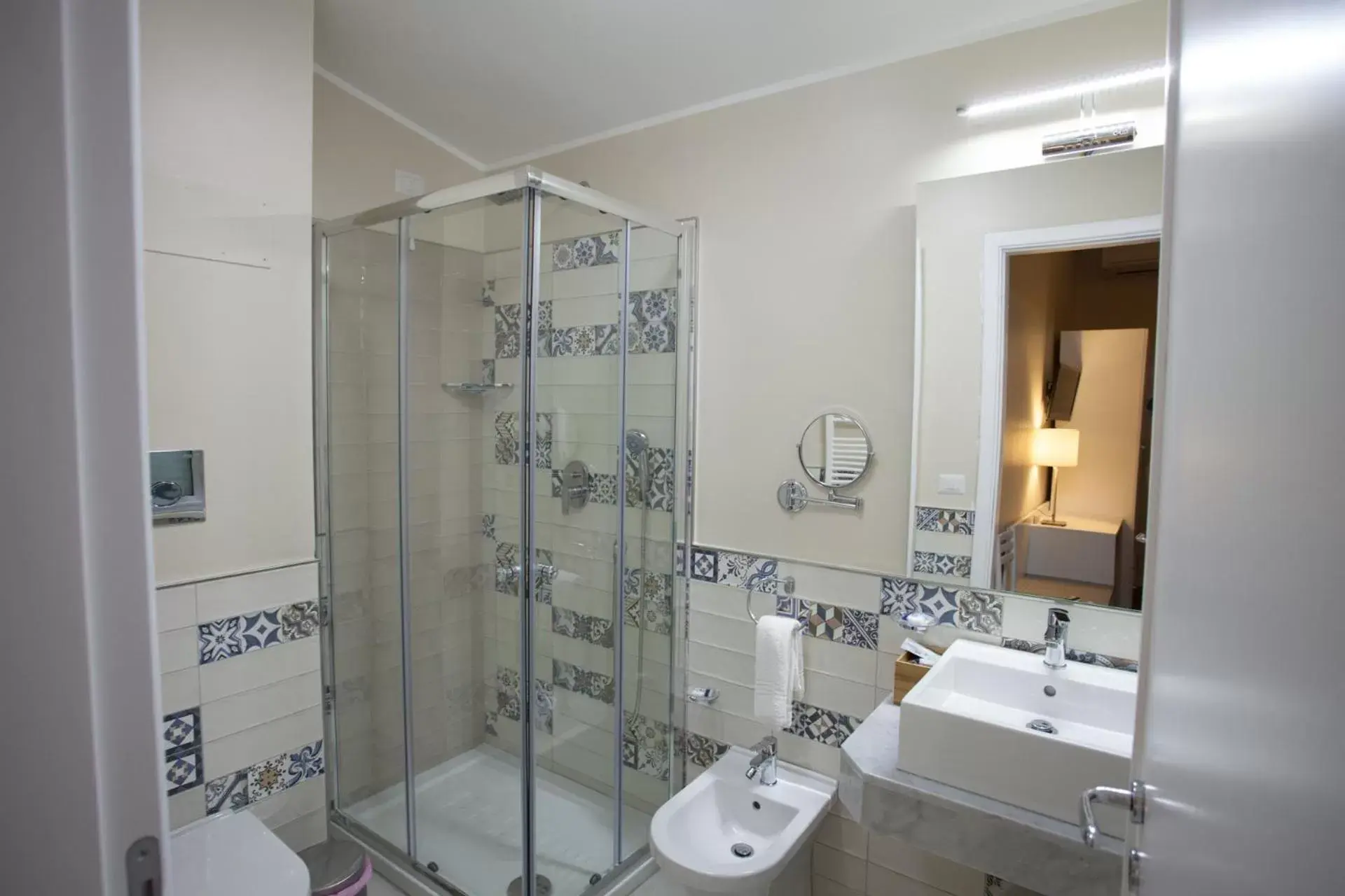 Bathroom in Hotel Costazzurra Museum & Spa